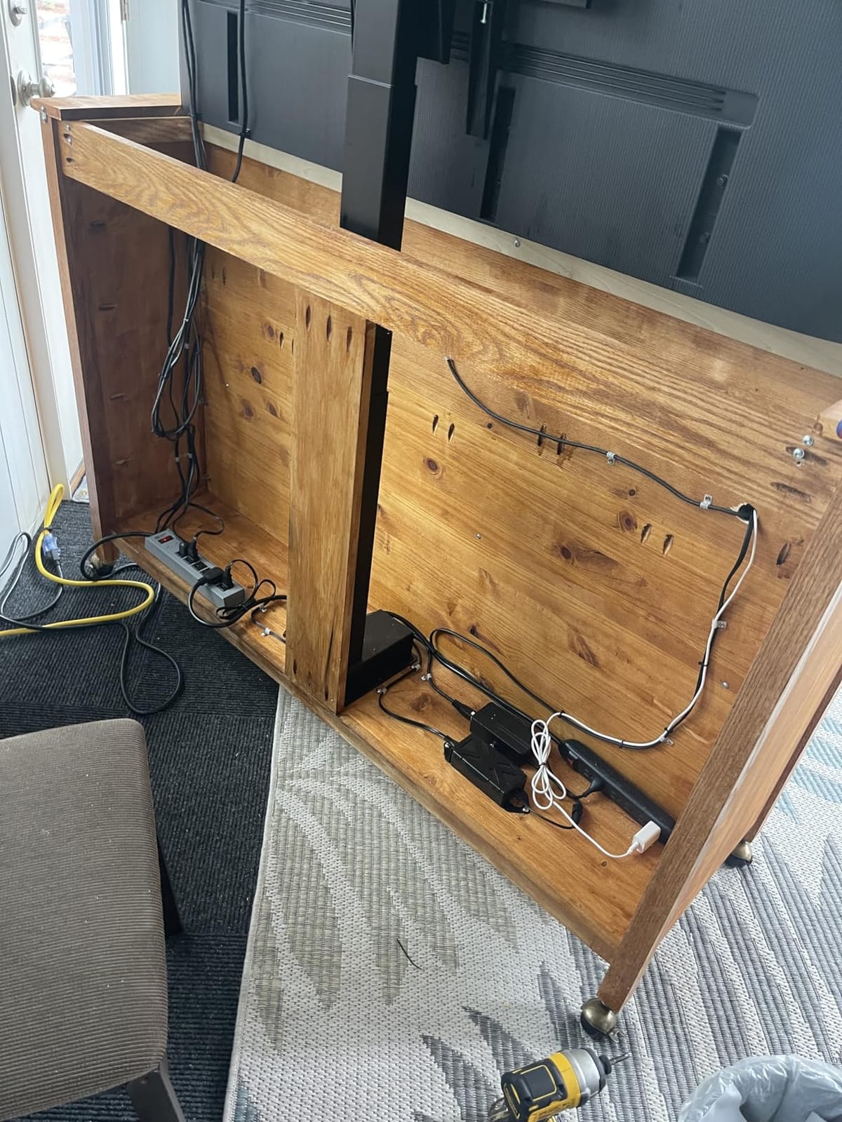 VIVO Motorized TV Stand with Tuya Smart App, MOUNT-E-UP80P customer photo 2
