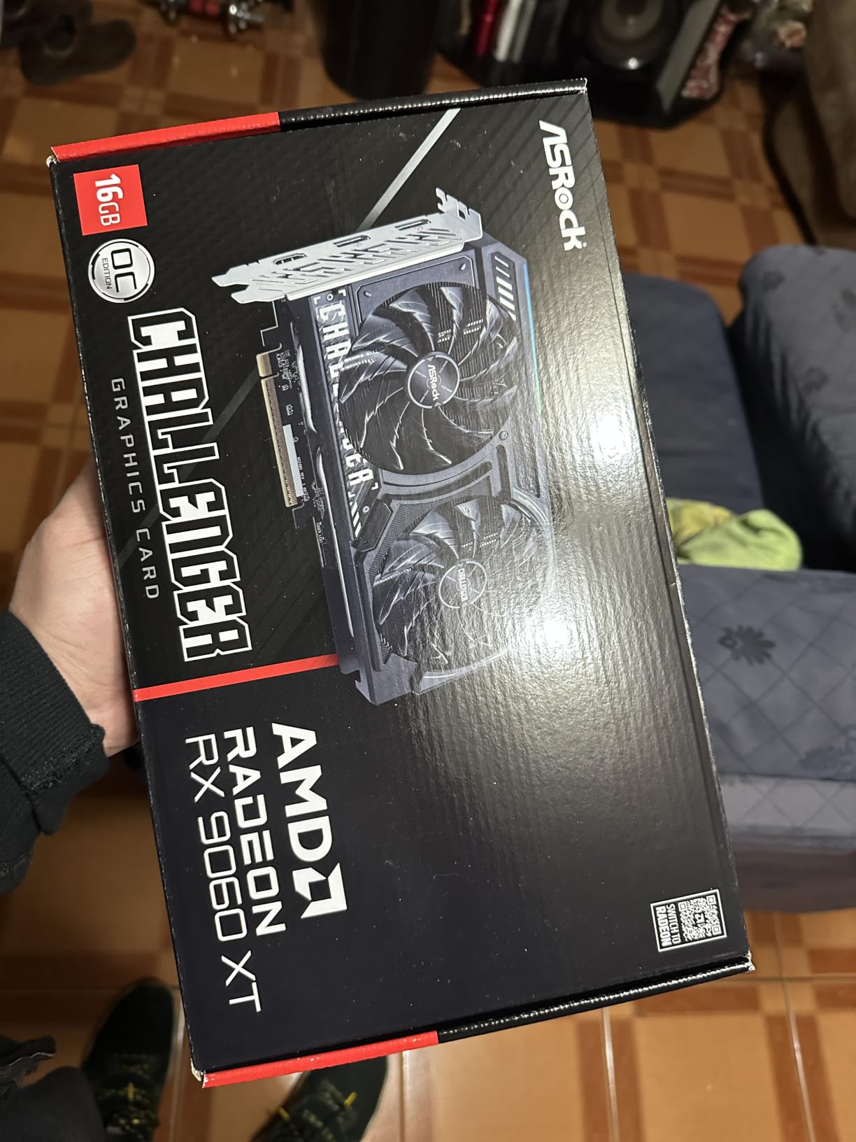 ASRock Radeon RX 9060 XT Challenger 16GB OC, RDNA 4, 3290MHz Boost, 16GB GDDR6 128-bit, PCIe 5.0, Dual Fans, 0dB Silent, LED Indicator, DisplayPort 2.1a, HDMI 2.1b customer photo 2