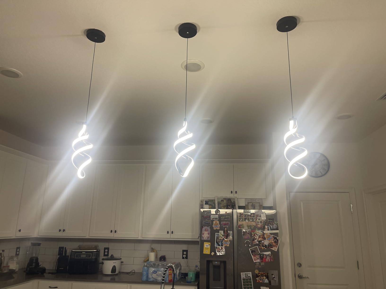 EIDISUNY 3 Packs Pendant Light, 15W Spiral Led Pendant Light, 4500K Modern Pendant Lights Kitchen Island, Adjustable Height Pendant Light for Dining Room Bedroom Kitchen Island Cafe customer photo 2