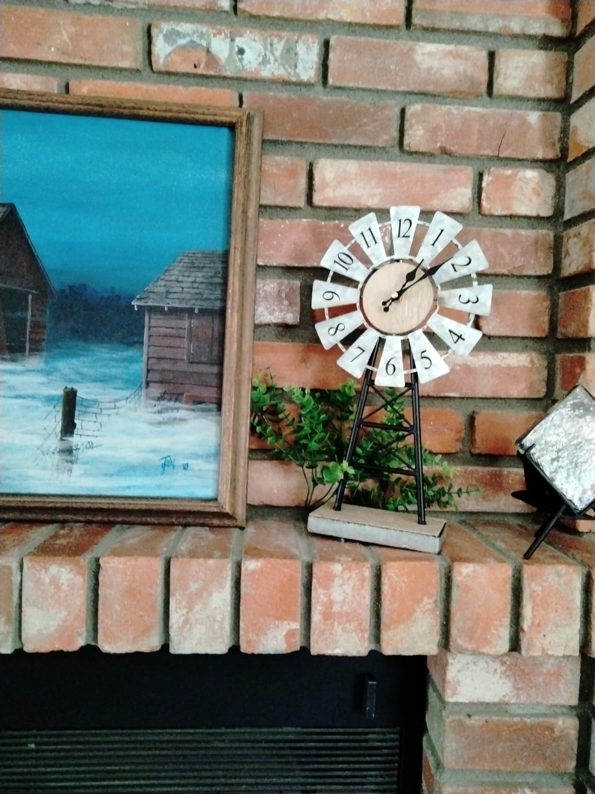 Vintage Mantel Clock, Large Rustic Distressed Metal Table Clock with Handle, Silent Non-Ticking Quartz Movement, Antique Brown Fireplace Shelf Desk Clock for Living Room Bedroom Office customer photo 1