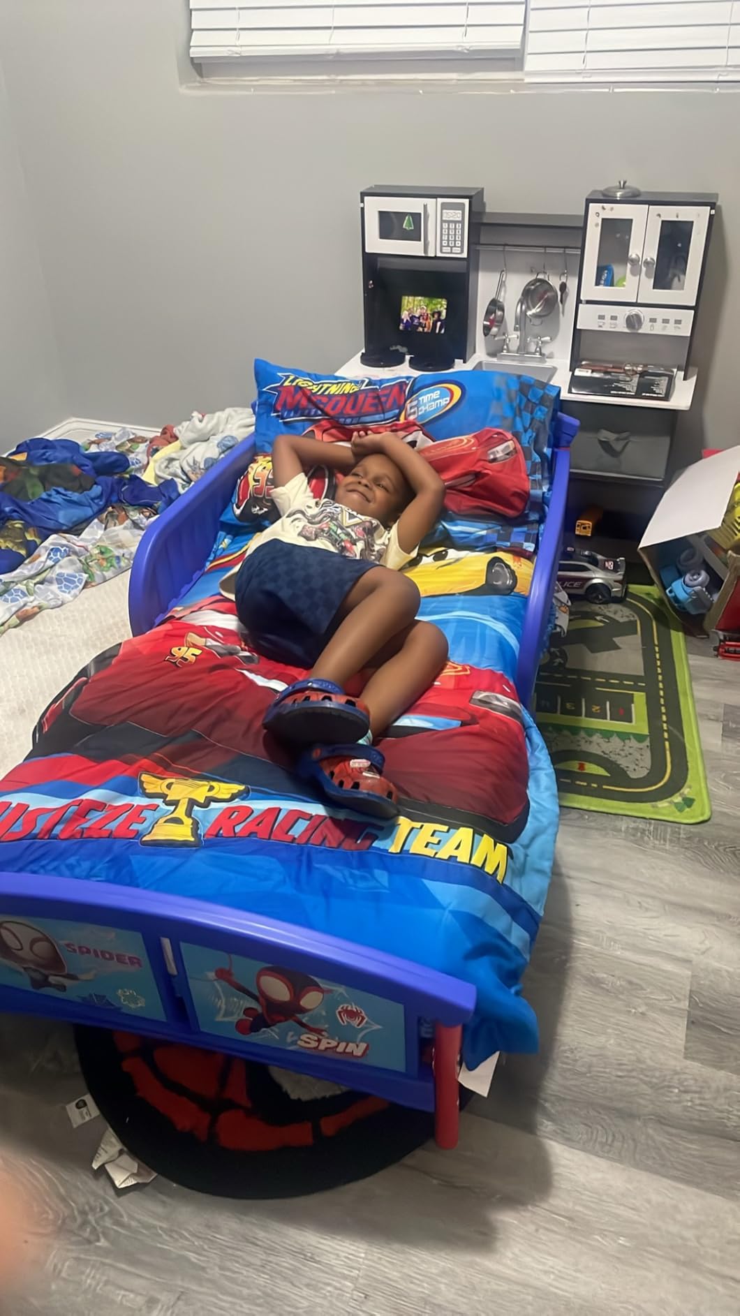 Delta Children Plastic Toddler Bed, Bluey customer photo 2