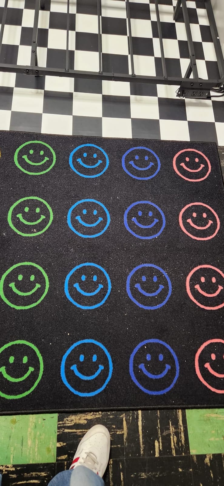Large Classroom Rug 7'7