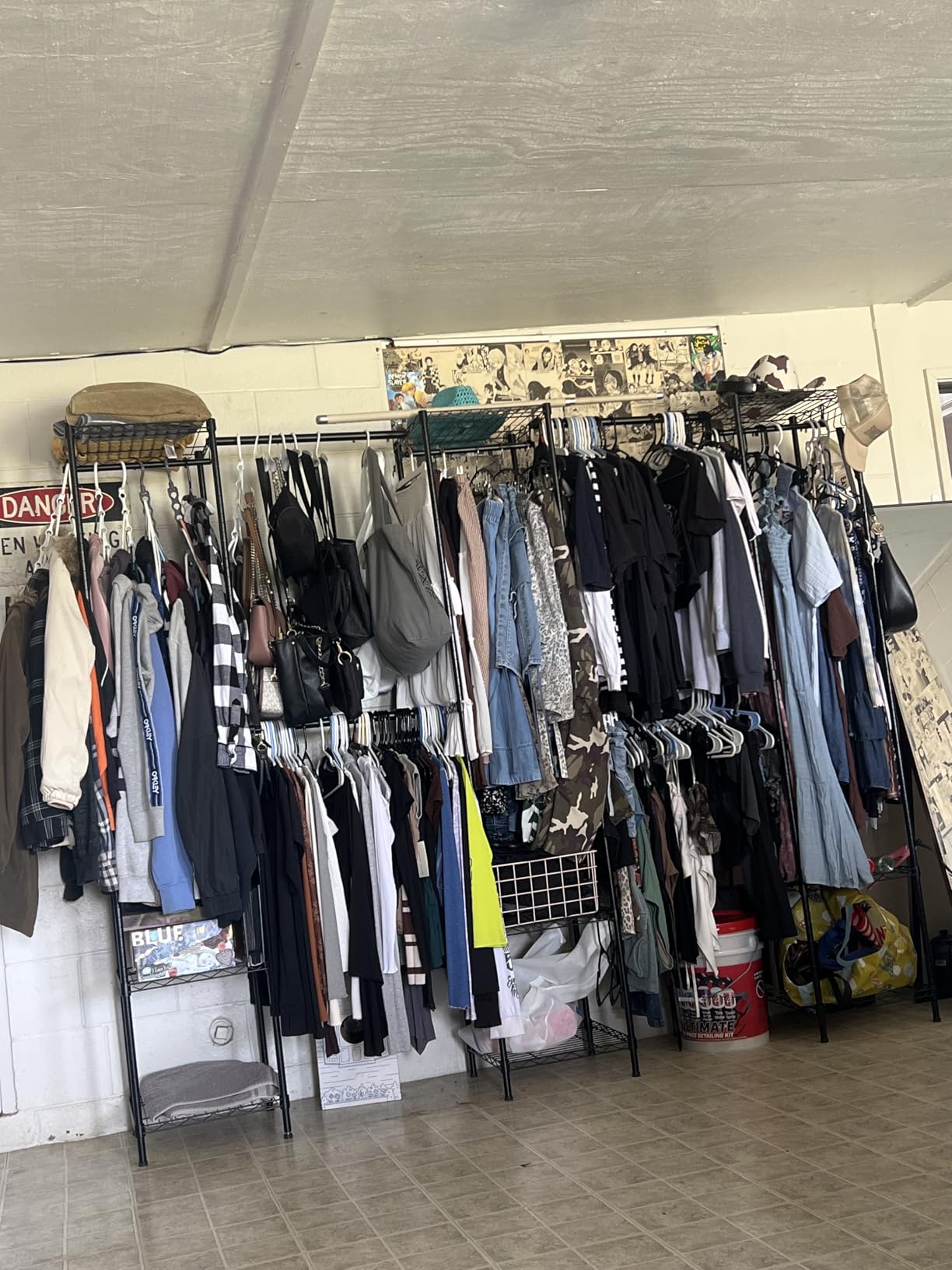 Higeego Heavy Duty Clothing Rack, Large Clothes Rack, H11 Gold | Clothing Rack for Hanging Clothes, Extra Large Closet Rack, Freestanding Garment Rack, Wardrobe Closet, Extendable Hanger Rod customer photo 1
