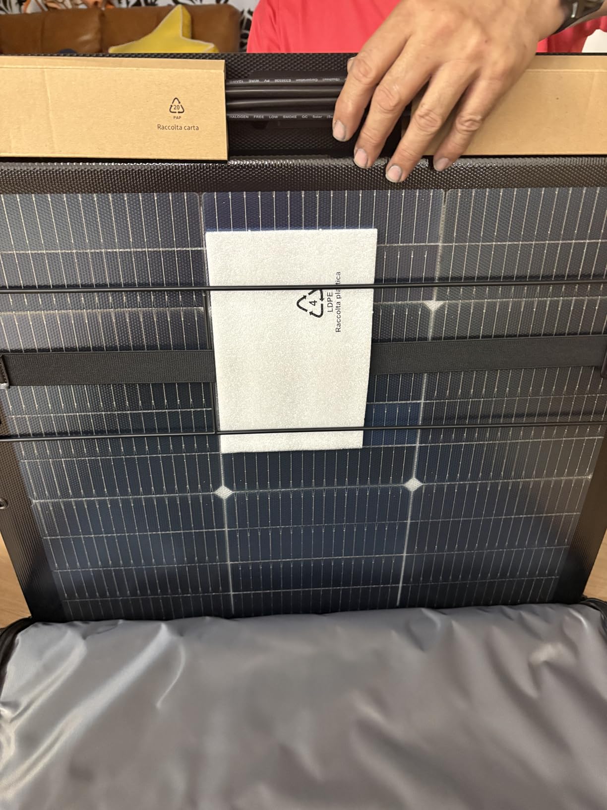 EF ECOFLOW Solar Generator Delta 3 Classic with 220W Solar Panel, 1024Wh | 1800W AC (3600W Surge)/100W USB-C Output, LiFePO4 Battery Portable Power Station, 10ms UPS, 1 Hr Fast Charge customer photo 1