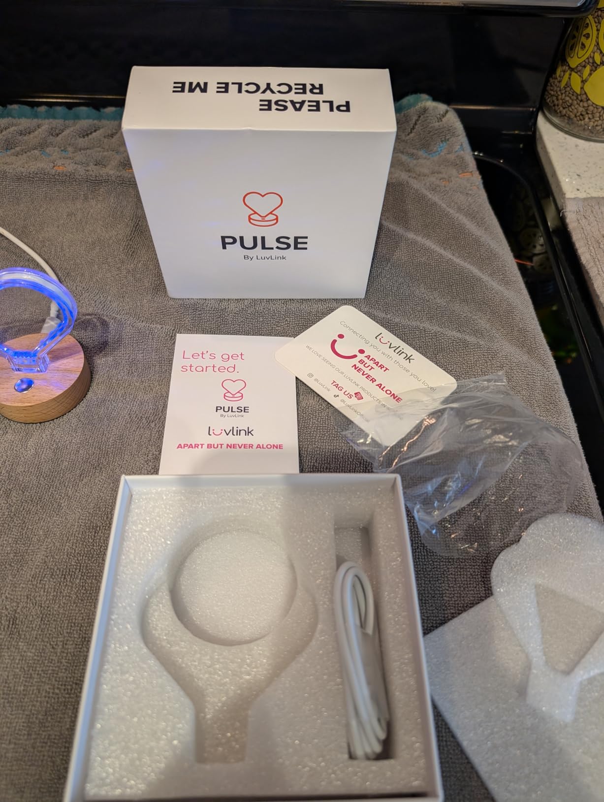 LuvLink Pulse v2.0 The Heart-Shaped Friendship Lamp for Long-Distance Connection & Love (Single) customer photo 1