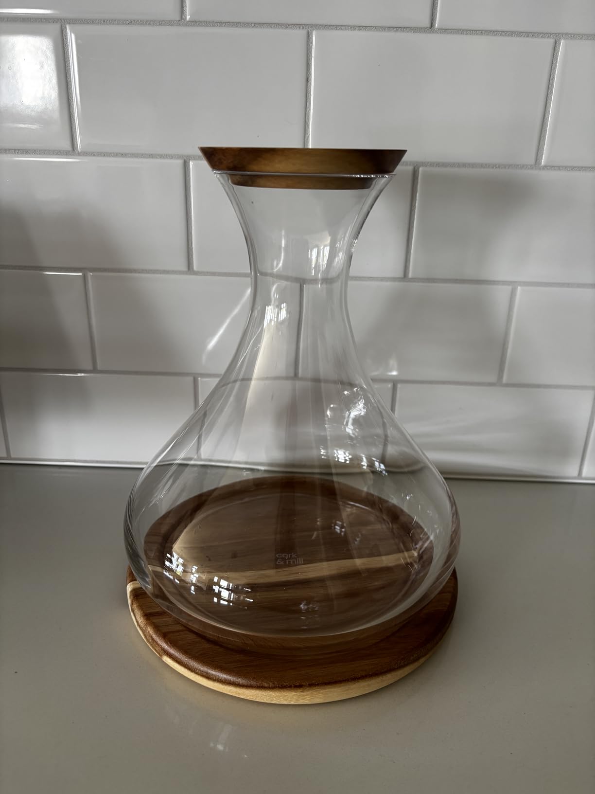 Cork & Mill Wine Decanter Set with Acacia Wood Stand and Lid/Stopper, Contemporary Hand Blown Crystal Decanter, Large Glass Carafe/Aerator, Red Wine Accessories, Luxury Gift Idea for Women or Men customer photo 2
