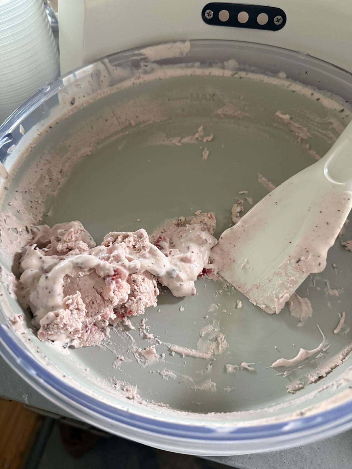 Instant Pot InstantChill Ice Cream Maker with Built-In Compressor, No Pre-Freezing, Real Ice Cream in Minutes, Gelato, Sorbet, Rolled, Non-Dairy, Mix-Ins, Easy Clean Up, Quiet, Makes Up to 2 Pints customer photo 1