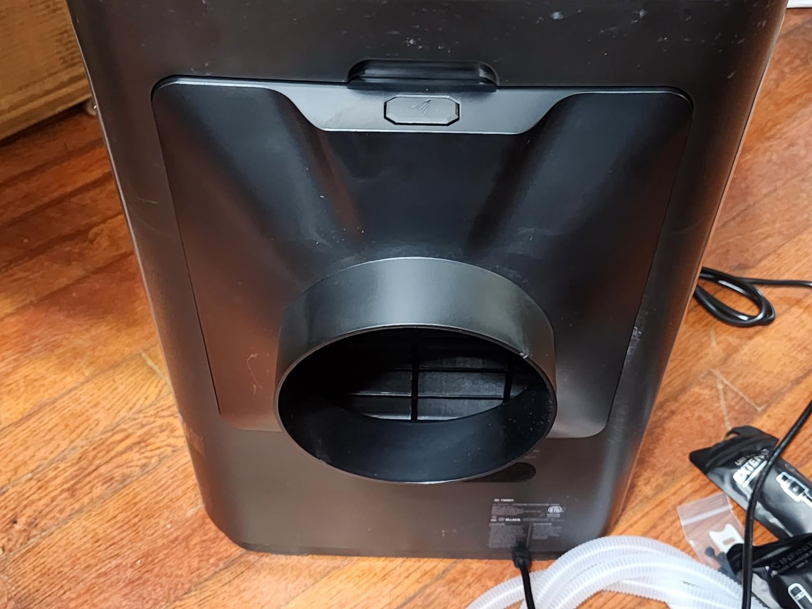 AC Infinity HYDRONE 7, Smart Plant Dehumidifier, Humidity and VPD Control | 10 Drying Levels, Precise Rotary Motor, AI Targeting, Effective in Hot/Cold Environments, for 4-6 Plants in Grow Tents customer photo 1