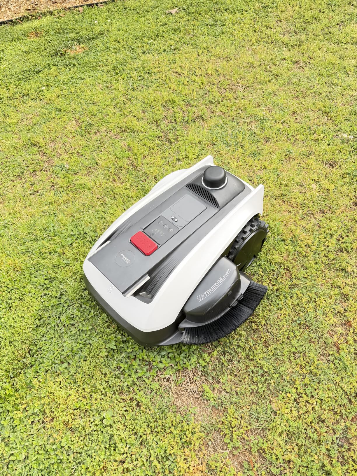 ECOVACS Goat O1000 LiDAR PRO Robot Lawn Mower, Wire-Free Mapping with LiDAR Navigation, AI Obstacle Avoidance, Smart Edge Mowing, App Control, for Lawns Up to 1/4 Acre customer photo 2
