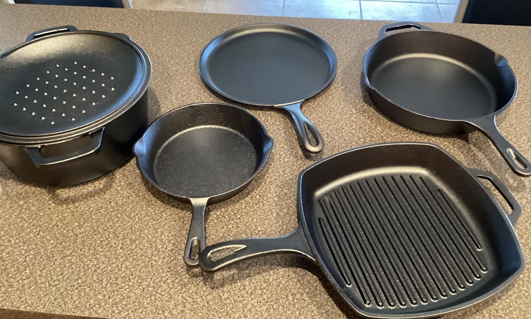 6 Piece Pre-Seasoned Cast Iron Cookware Set - Incl. 5QT Dutch Oven with Lid, 8