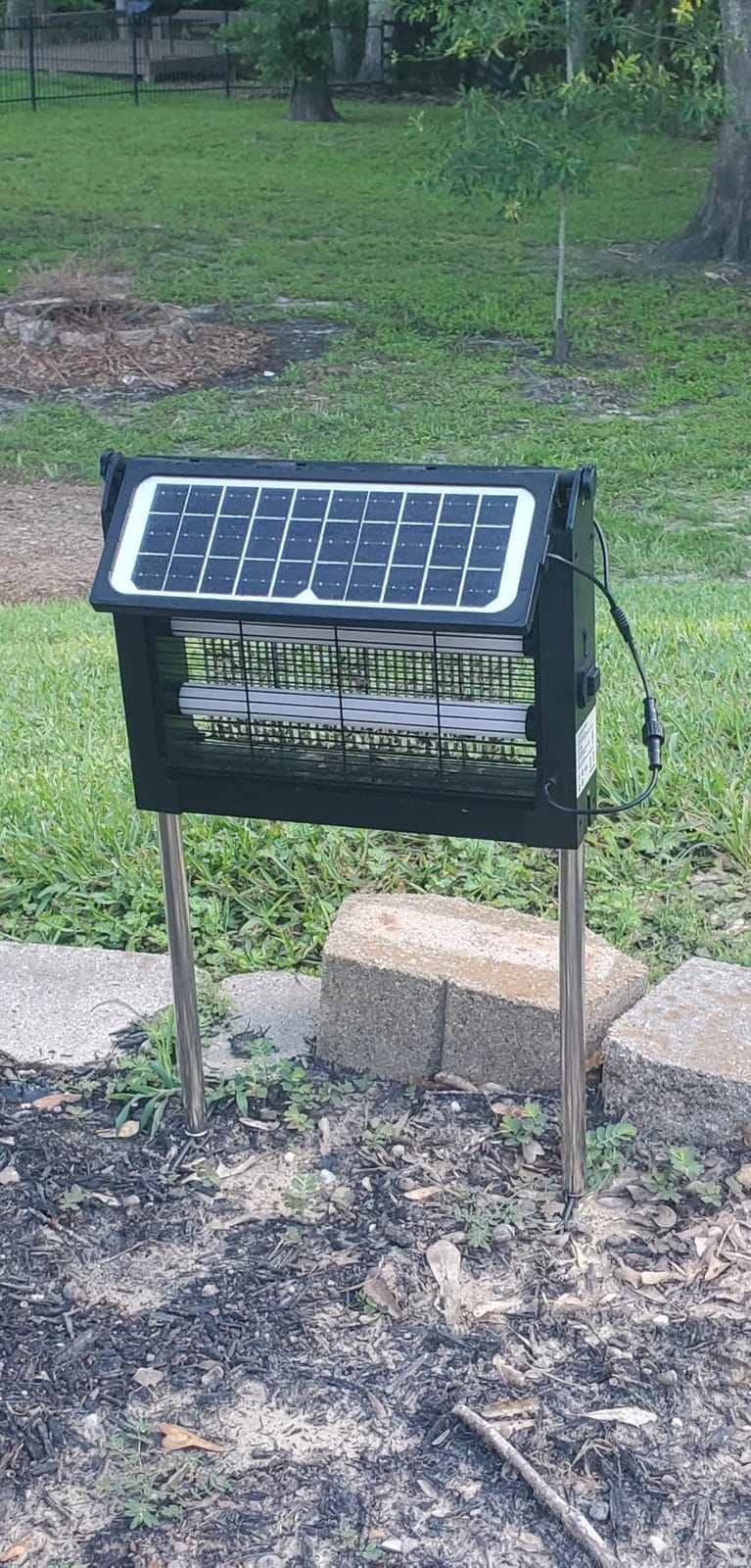 Solar Bug Zapper, 4500V Mosquito Zapper Waterproof for Patio | Dual Solar Panel & USB Electric Rechargeable Mosquito Killer, Auto Mode, 3 Placement, Cordless Fly Insect for Outdoor Garden customer photo 1