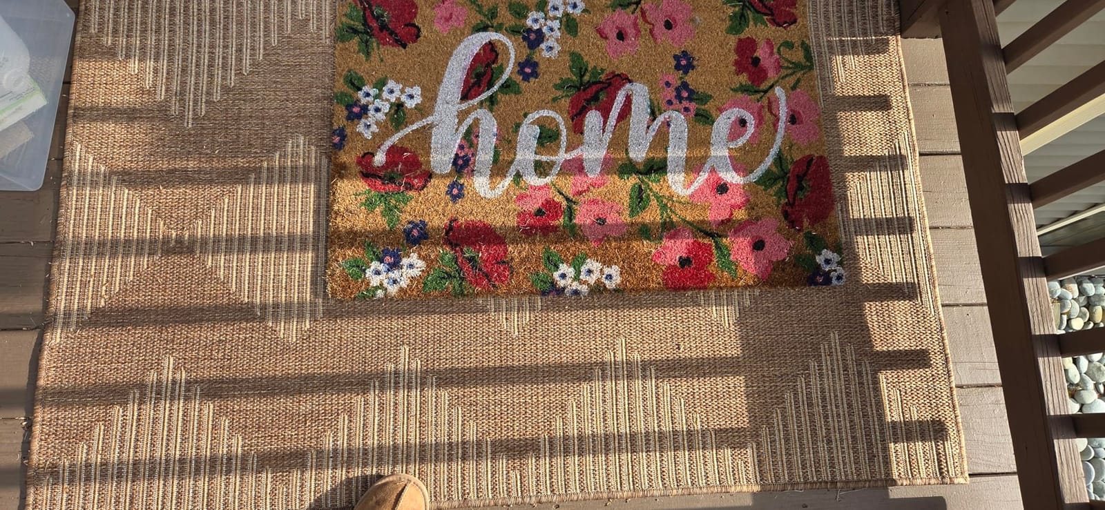 MontVoo Outdoor Rug 5x7 ft, Polypropylene Reversible Area Rug, Boho Geometric Patio Rug Non Slip Indoor Outdoor Rugs for Patio Deck Front Porch Backyard Balcony, Green customer photo 1