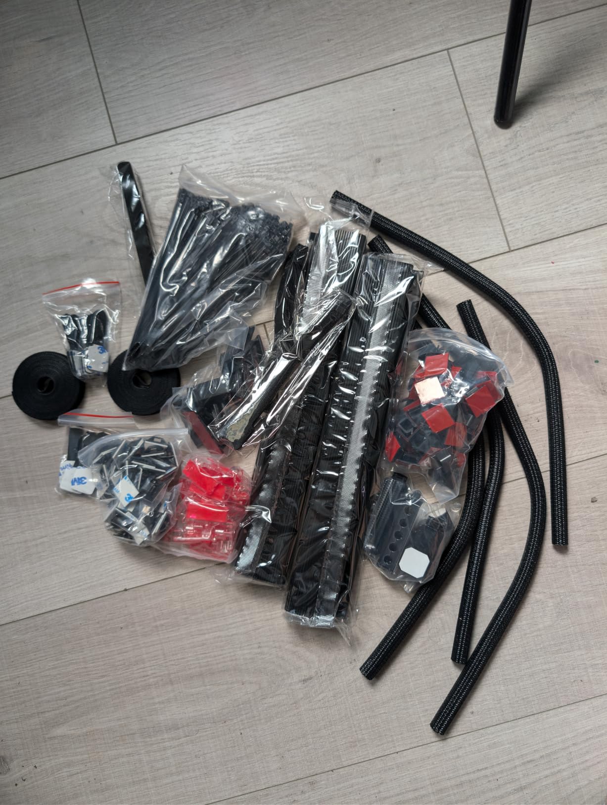 494 PCS Cable Management Kit - 4 Cable Sleeve Split, 2 Cable Organizer, 130 Adhesive Cable Clip, 6 Cable Holder, 2 Roll Cable Organizer Strap, 300 Cable Tie with 50 Mount, for Computer TV Under Desk customer photo 2