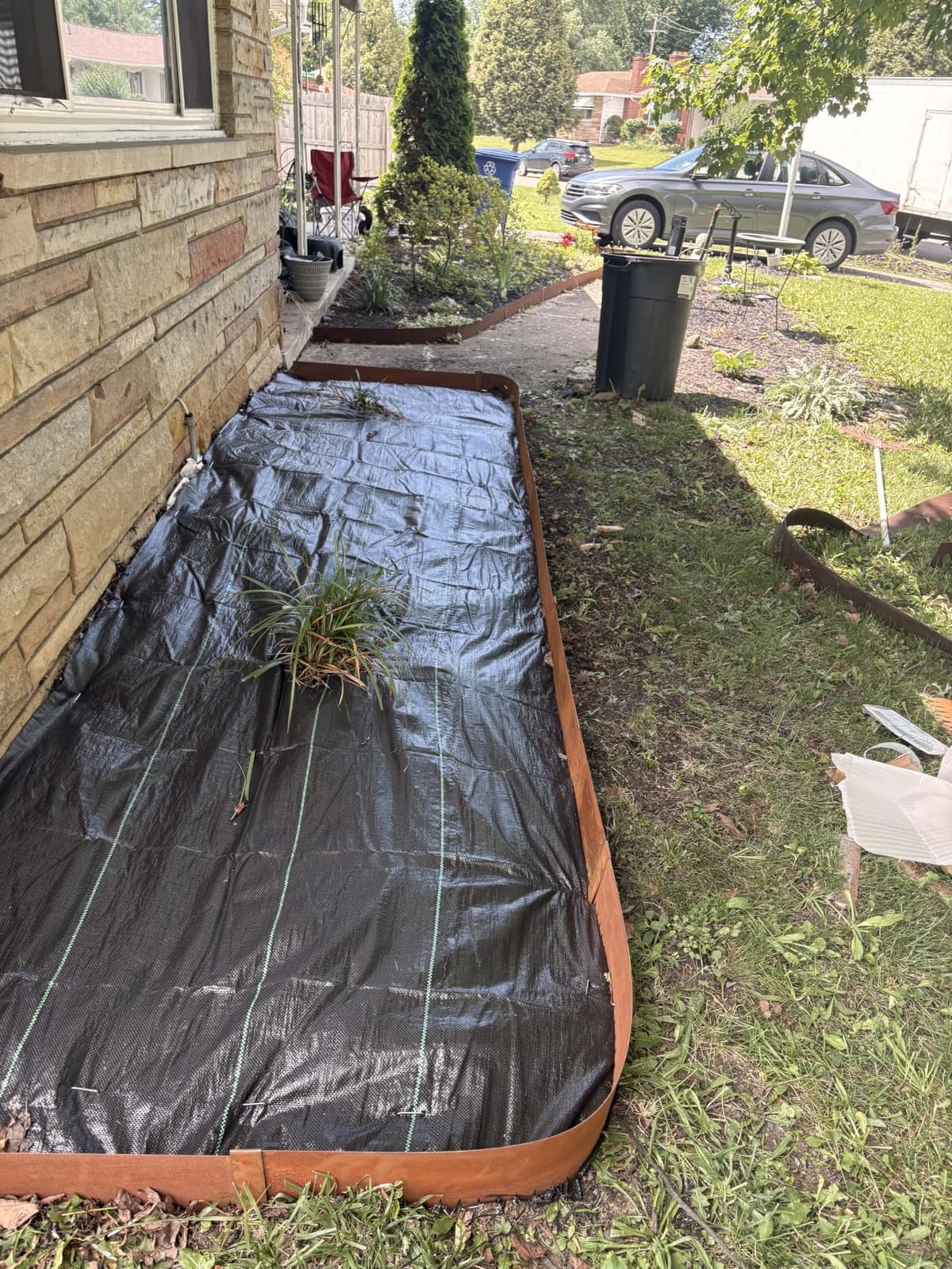 4FT x 50FT Heavy Duty Weed Barrier Fabric, Landscape Fabric Ground Cover for Garden Beds, Raised Beds, Mulch & Gravel Paths, Woven Geotextile Weed Blocker with 15 Garden Staples customer photo 2