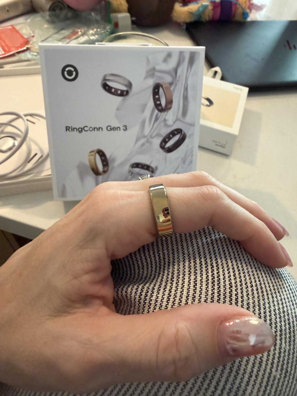 RingConn Gen 3 Smart Ring - Vascular Trends (Size 9, Royal Gold) | No App Subscription, Vibration Alerts, Sleep, Fitness & Heart Rate, 14-Day Battery Life customer photo 2