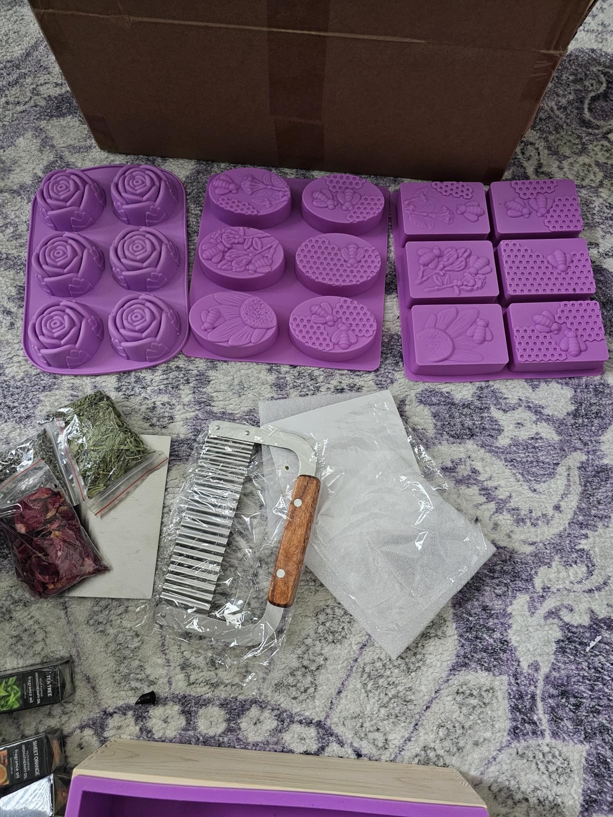 Soap Making Kit All-in-One DIY Soap Making Supplies for Adults | Removable Melter Pot, Goat Milk Soap Base, Dyes, Essential Oil & Fragrances, 3 Silicone Molds, Cutters, Silicone Loaf Molds customer photo 2
