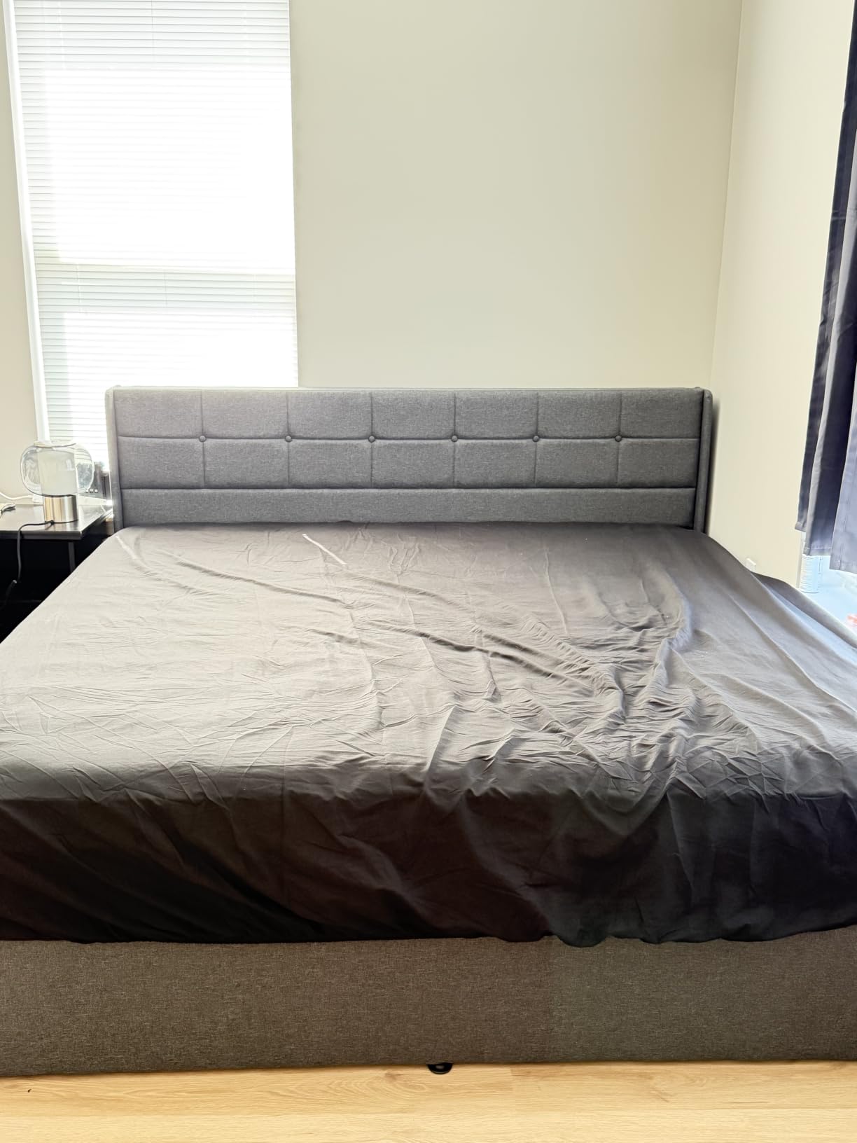 HISOFT King Size Lift Up Storage Bed Frame, Linen Upholstered Platform Bed with Wingback Headboard, Heavy Duty Hydraulic Gas Lift Underbed Space, Reinforced Full Metal Slats, Noise Free, Beige customer photo 2