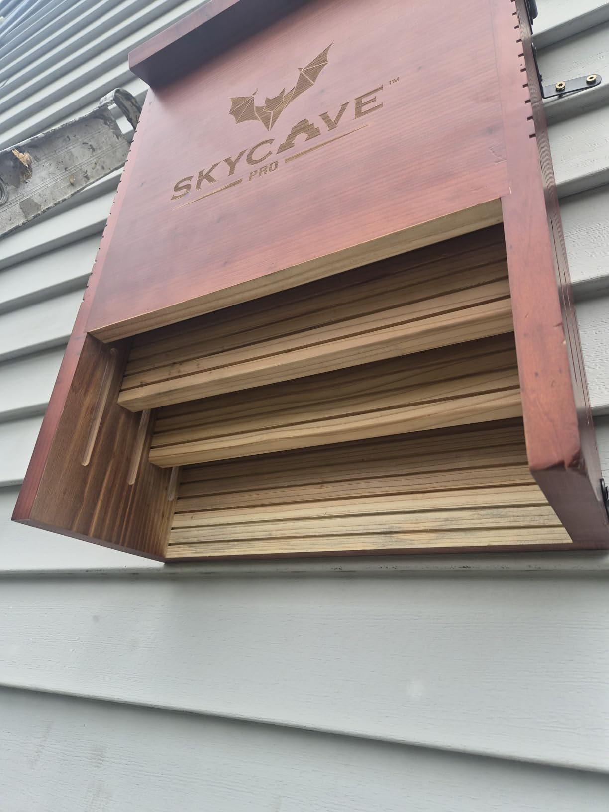 SkyCave Pro Large Premium Cedar Bat House, Holds 200+ Bats, 3-Chamber | Wall & Pole Mount Ready customer photo 1