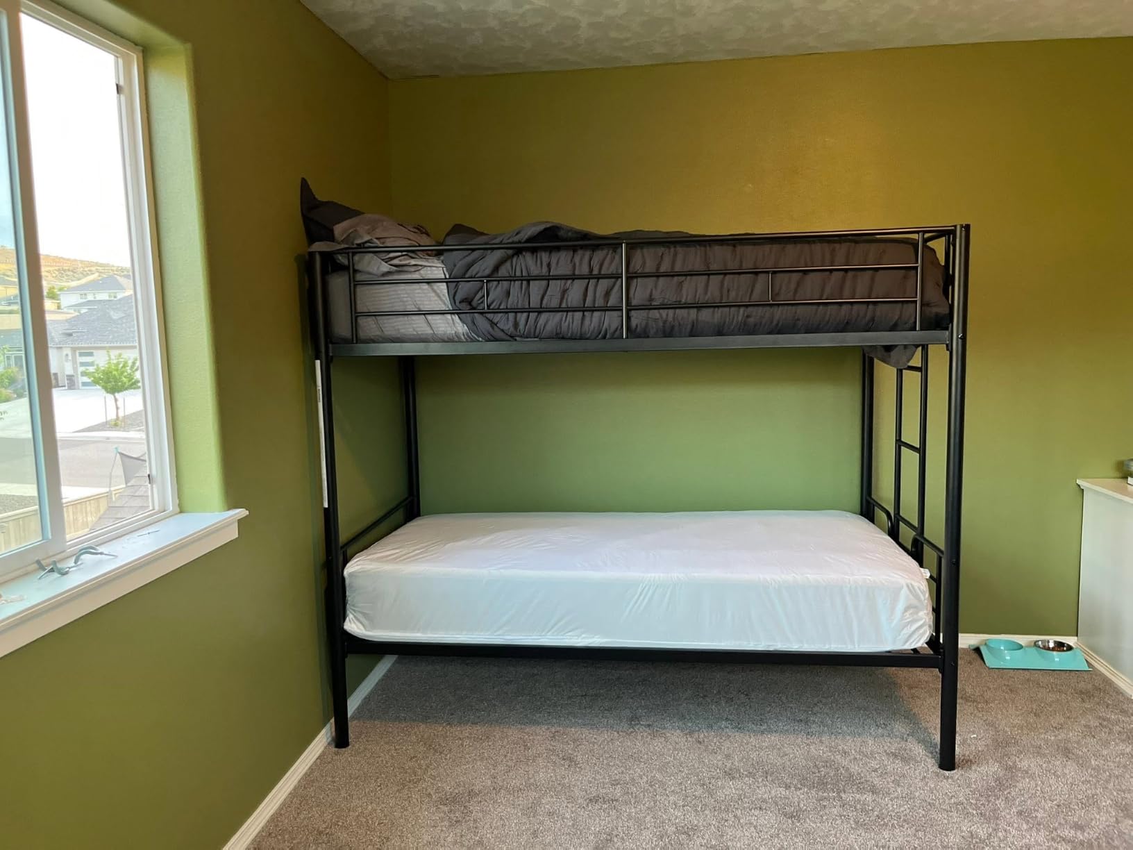DUMOS Metal Bunk Bed Twin Over Twin with Ladder and High Guardrail, Heavy-Duty Steel Slats Support for Kids Teens Adults/Dorm, Under-Bed Storage Space, Noise Free, White customer photo 1