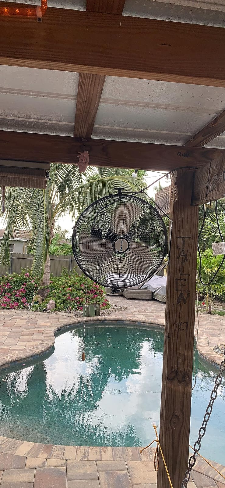 BILT HARD 24in. 6500 CFM High Velocity Wall Mounted Fan, 3-Speed Heavy Duty Shop Fan, Industrial Oscillating Fan for Commercial, Garage, Factory, Warehouse and Jobsite Use customer photo 1