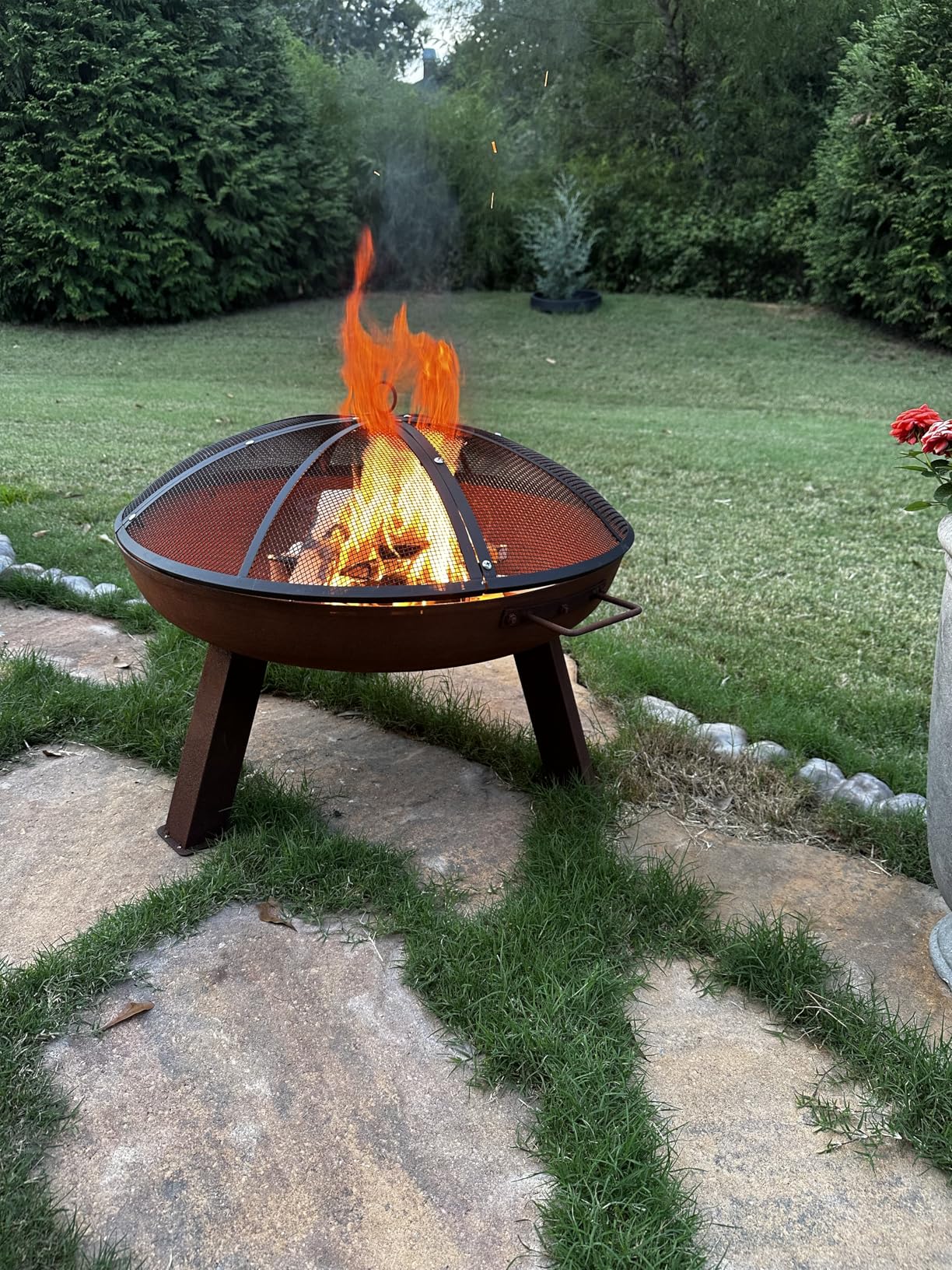 Sunnydaze Cast Iron Heavy Duty Large Fire Pit for Outside Wood Burning, 34