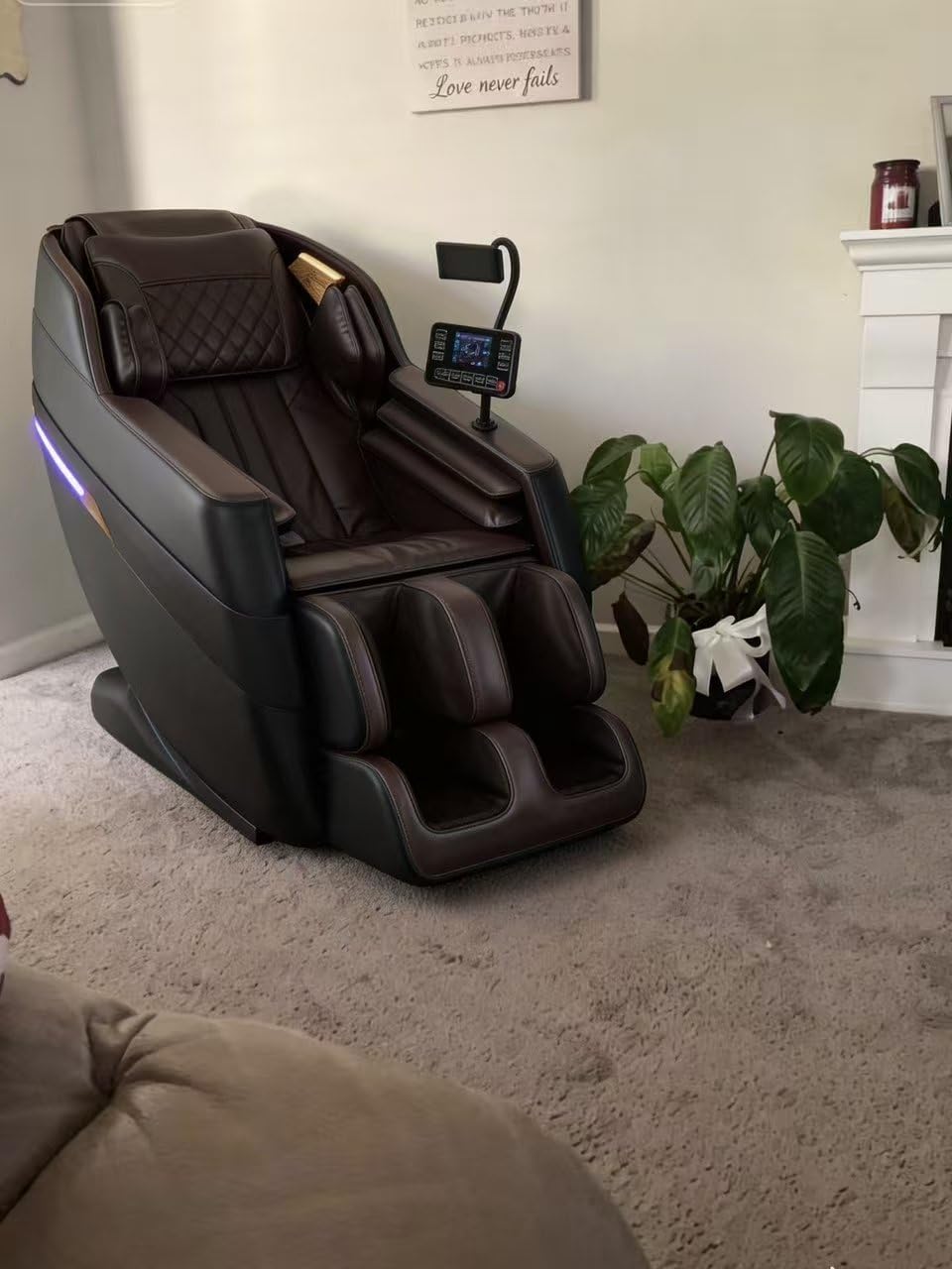 FURNIMAT 3D Full Body Massage Chair Zero Gravity SL-Track, Shiatsu Recliner | Smart Voice Control, Zero Gravity, 11 Programs, 6 Techniques, Body Scan, Foot Massage, Heated, No Assembly, Back & Neck Pain customer photo 2