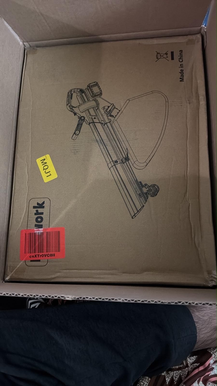 40V Yard Blower Vacuum, 6-Speed Leaf Mulcher | Adjustable speed control, 520 CFM airflow, and 40L bag help manage leaves on lawns, patios, and garden paths customer photo 2