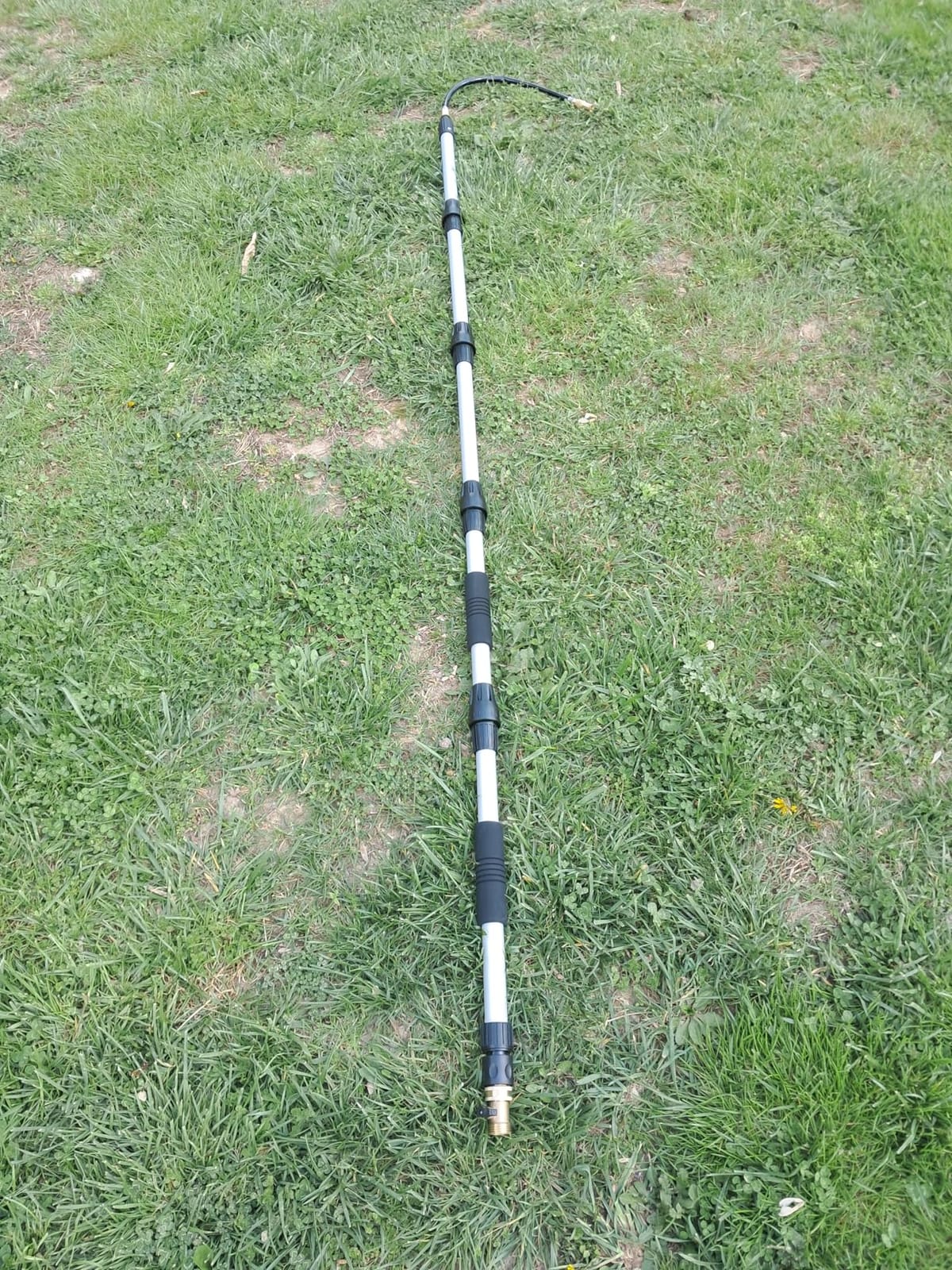 Buyplus 12FT(20FT Reach) Telescopic Gutter Cleaning Tools from the Ground, Long Reach Gutter Cleaner Wand with Hose Attachment customer photo 1