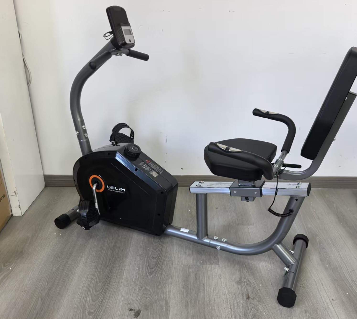 Recumbent Exercise Bikes for Home Use, Quiet Magnetic Stationary Bikes for Seniors & Adults, with 16-level Resistance, 400LB Weight Capacity, Adjustable Comfortable Seat, LCD Monitor and Pulse Sensors customer photo 2
