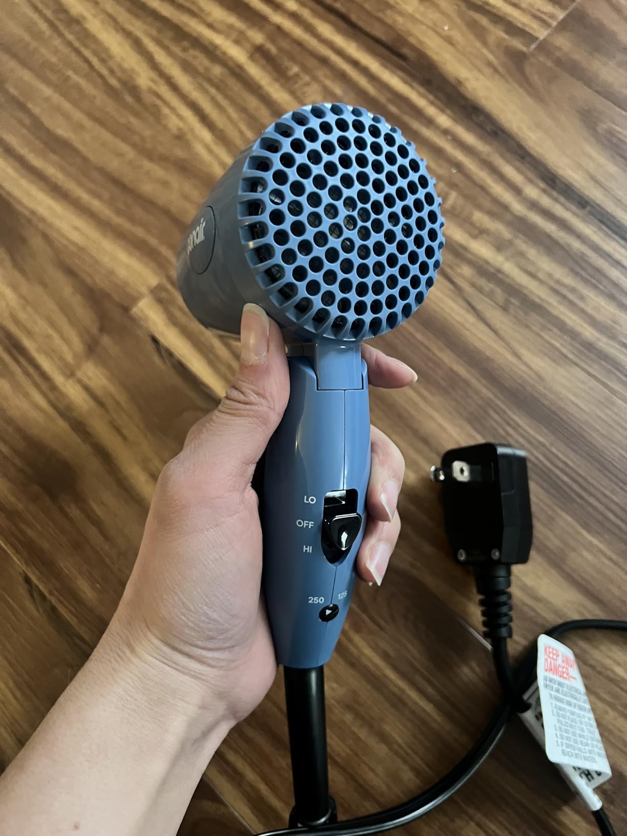 Conair Dual Voltage Hair Dryer, Compact Folding Handle Design, 1600W customer photo 1