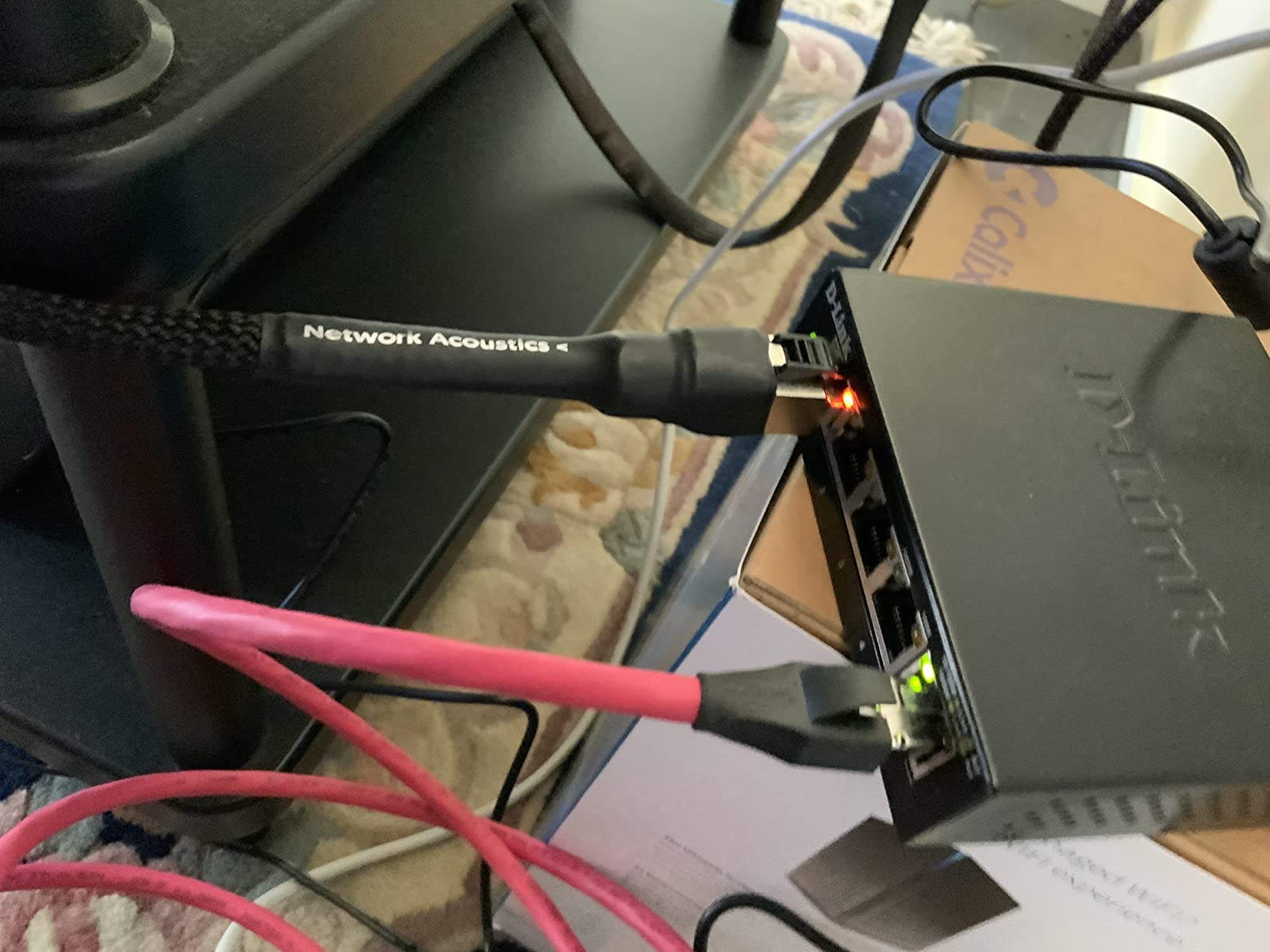 D-Link 8-Port Gigabit Unmanaged Ethernet Switch for Office, Media or Gaming customer photo 2