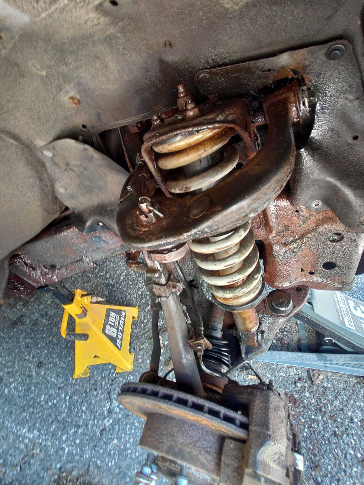 MOOG K90255 Front Upper Suspension Ball Joint for Toyota Tundra customer photo 1