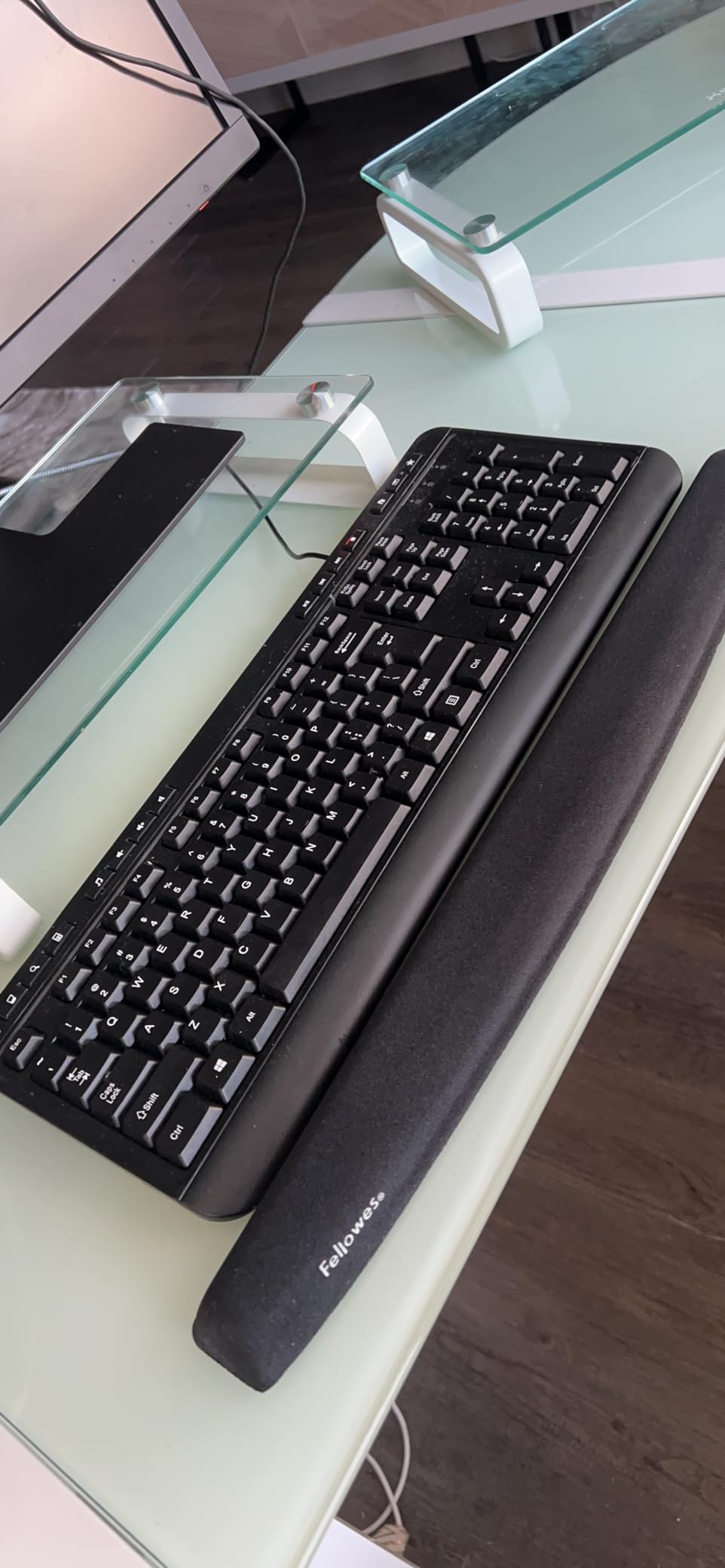 Fellowes Memory Foam Keyboard Wrist Rest - Black (9178201) customer photo 1