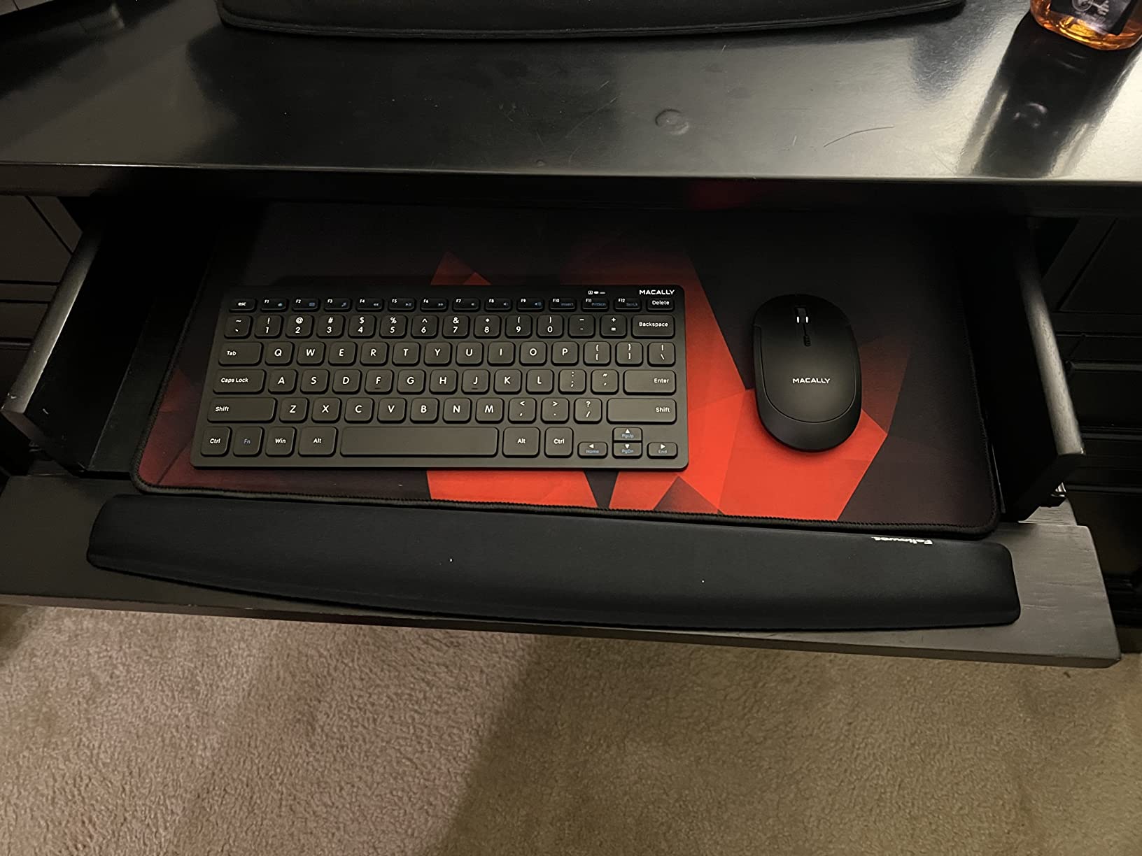 Fellowes Memory Foam Keyboard Wrist Rest - Black (9178201) customer photo 2