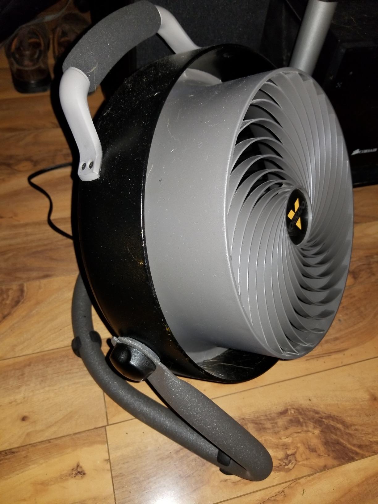 Vornado 293 Large Heavy Duty Shop Fan, 3 Speed Electric Fan, High Impact Casing, IP54-Rated Motor, Whole Room Air Circulator, Pivoting Head, Carry Handle, 16