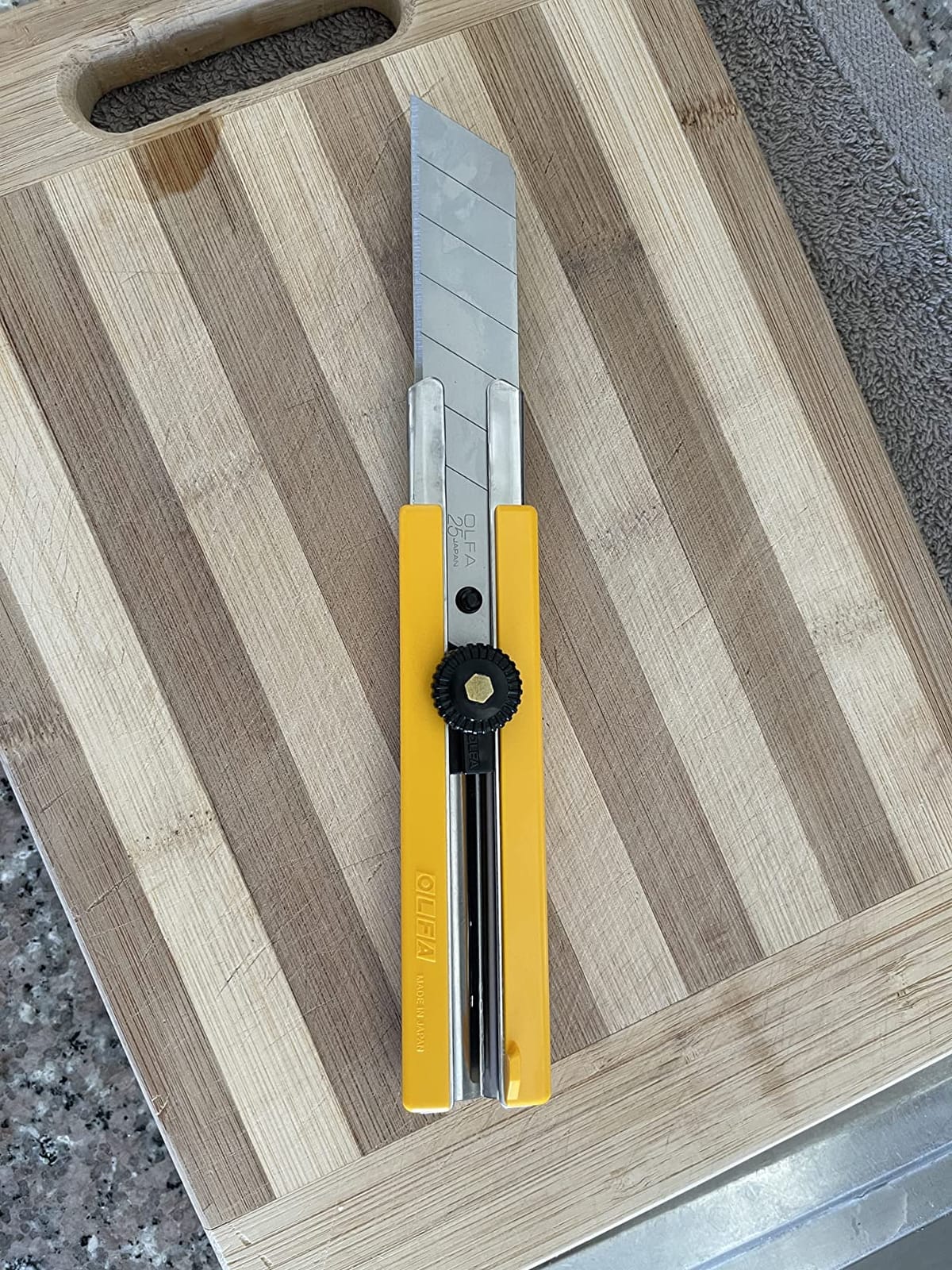 OLFA 25mm Extra Heavy-Duty Utility Knife (H-1) - Anti-Slip Rubber Inset customer photo 2