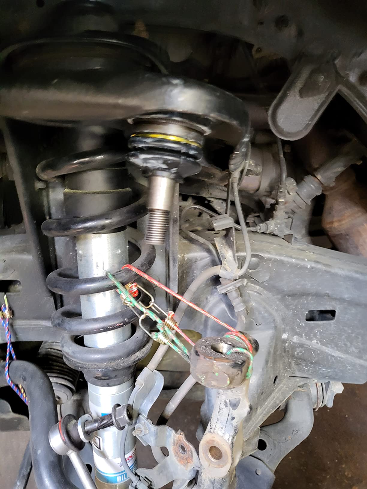 MOOG K500018 Front Upper Suspension Ball Joint for Toyota 4Runner customer photo 2