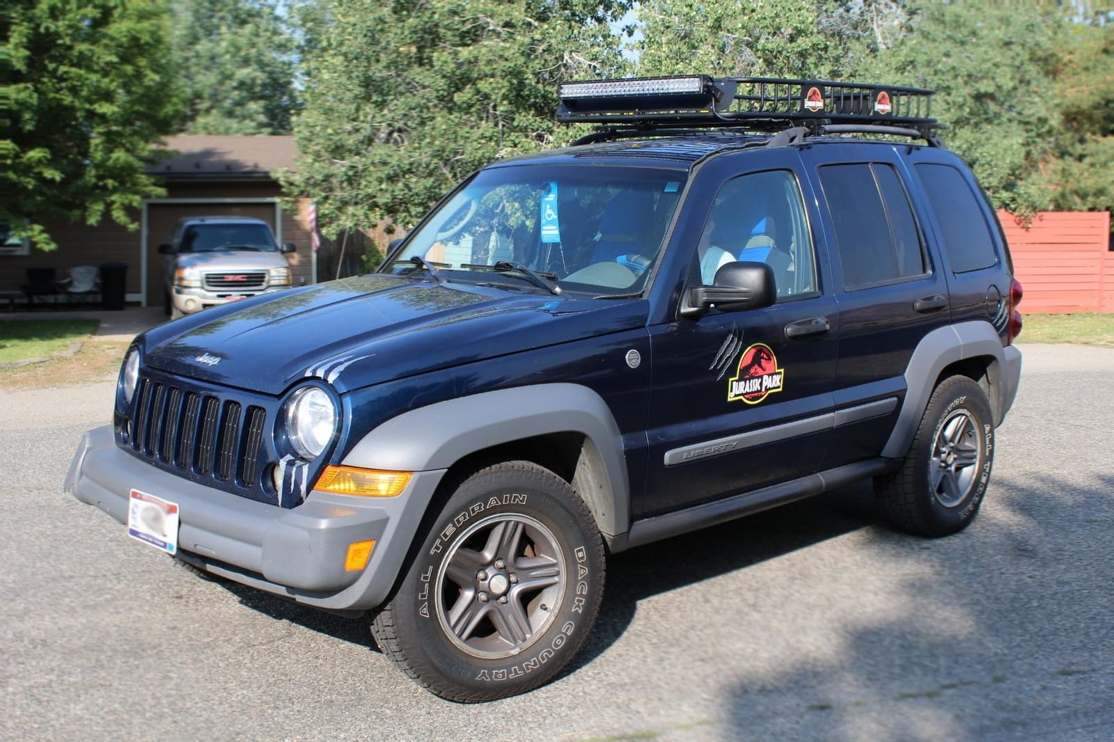 Apex Universal Steel Roof Cross Bars, Side Rail Mounted with Adjustable Rubber-Coated Feet, Fits Most Minivans, SUVs and Car Roof Rails customer photo 1