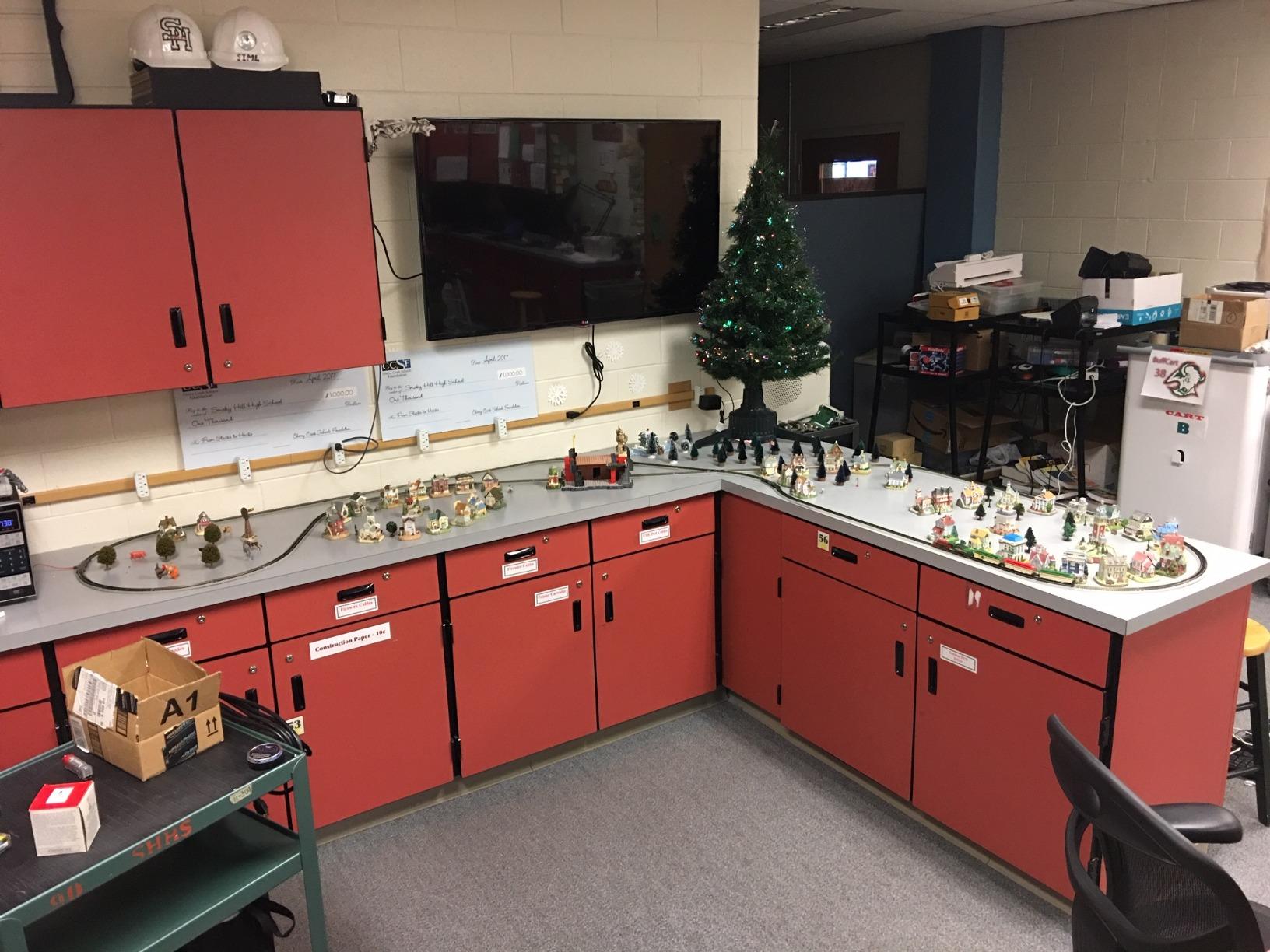 Bachmann Trains Spirit of Christmas Ready to Run Electric Train Set N Scale customer photo 1