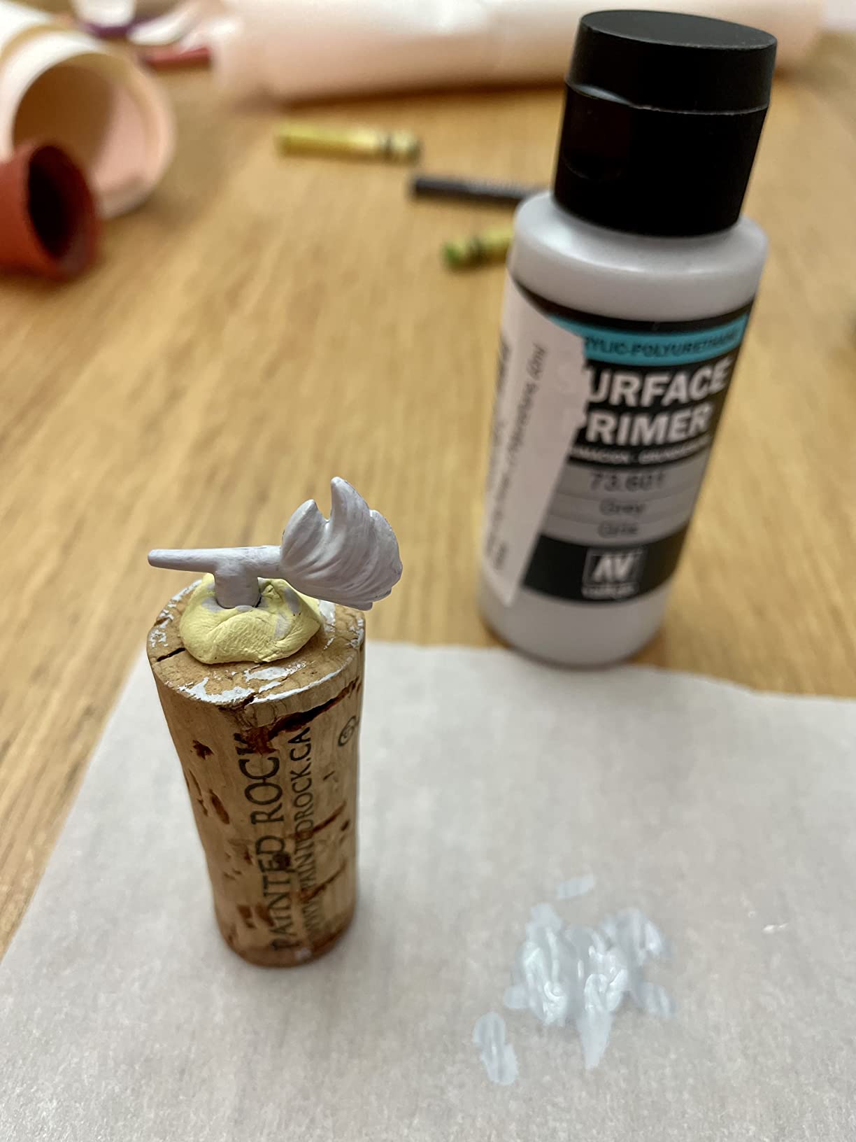 Surface Primer Color | Grey Acrylic Primer 200 ml (6.76 fl.oz.) | Matte Finish and Fast Drying | Perfect for Airbrushing and Great Adhesion to Figurines and Scale Models customer photo 1