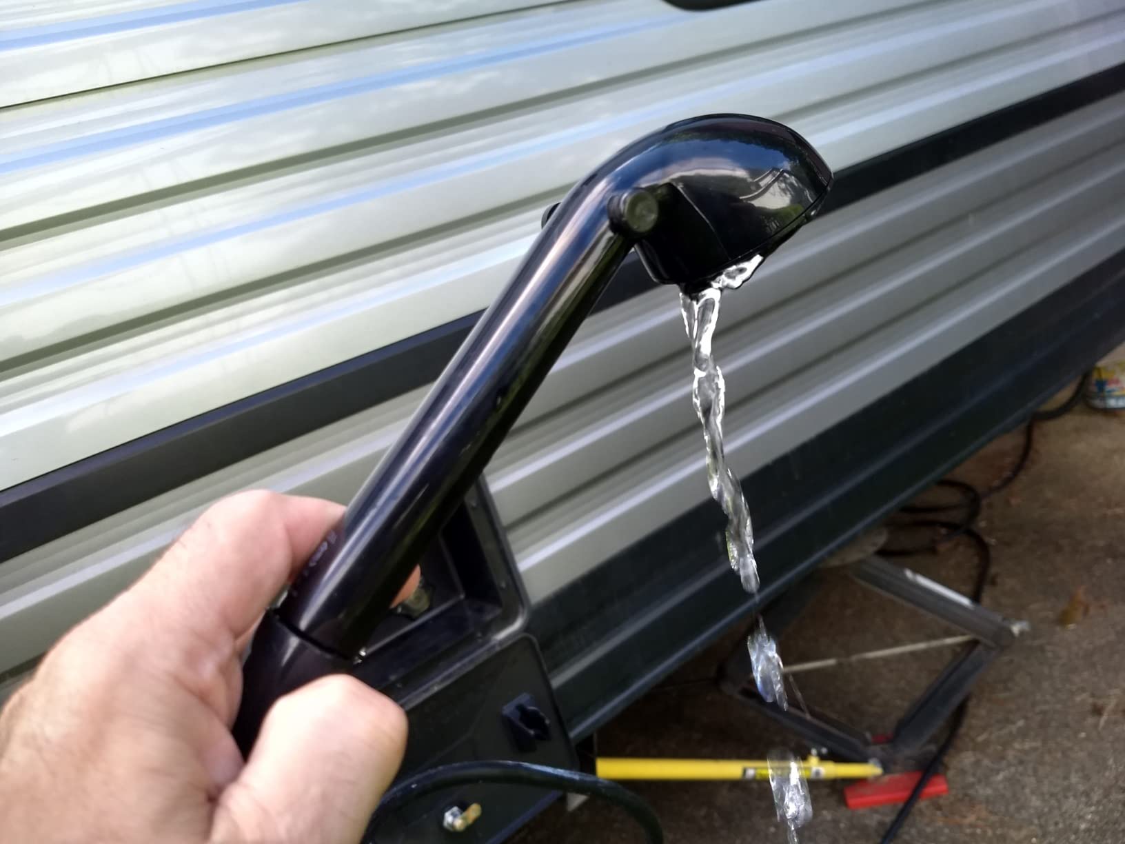 Dura Faucet DF-SA130-ORB RV Shower Head 60-inch Hose (Oil Rubbed Bronze) | Water-saving trickle switch stretches your fresh-water tank. Fits standard RV shower hoses. customer photo 1