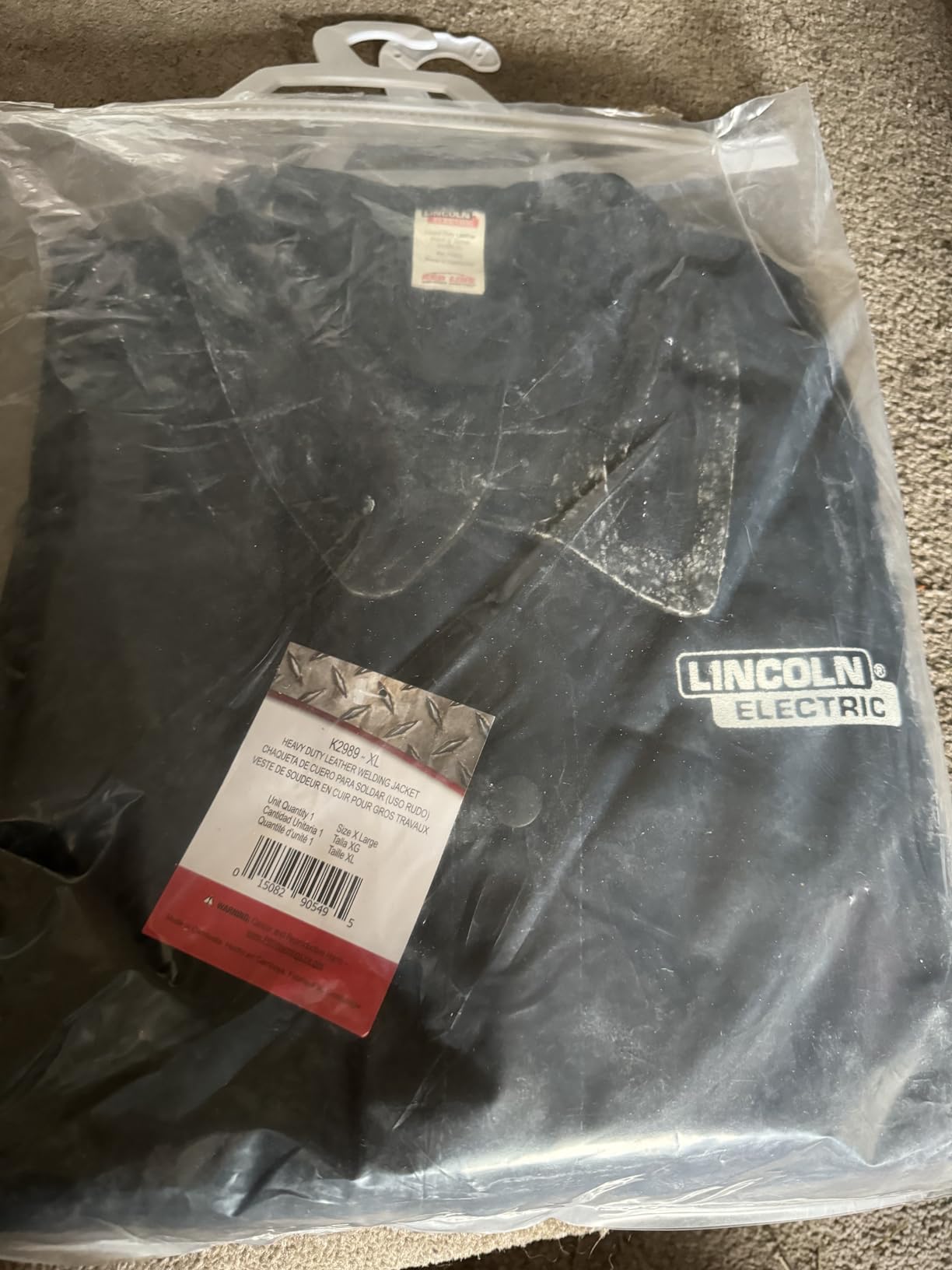 Lincoln Electric Heavy Duty Leather Welding Jacket | Ideal for High Amperage or Out of Position Welding | Medium | K2989-M, Black/Red customer photo 2