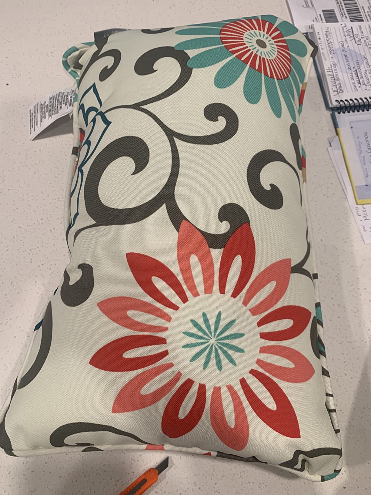 Pillow Perfect Bright Floral Indoor/Outdoor Throw Pillows, 2 Count, Lumbar - 11.5