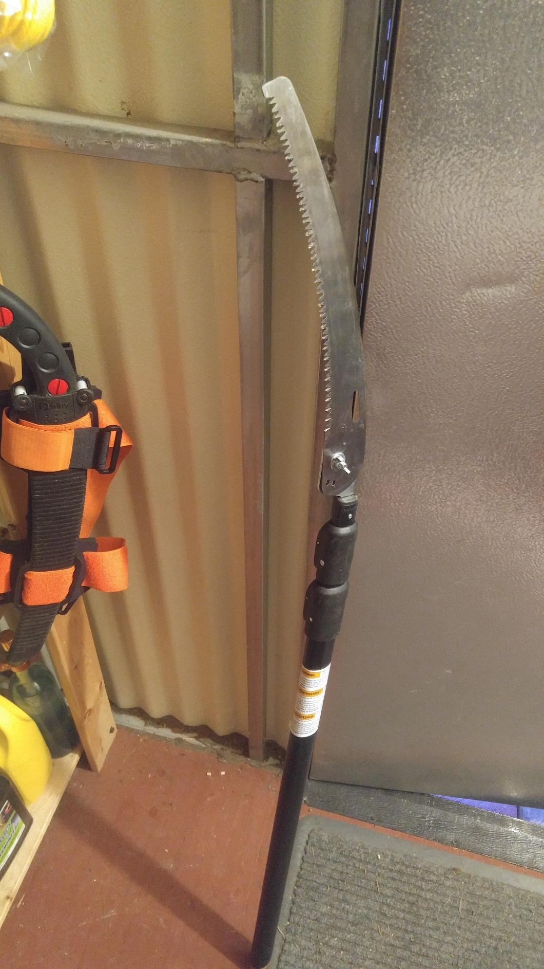 Fiskars 3-8 Ft Extendable Manual Pole Saw with 12