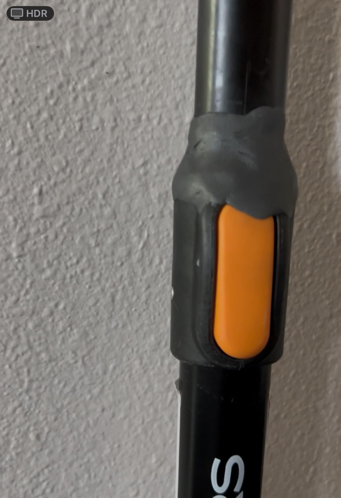 Fiskars 3-8 Ft Extendable Manual Pole Saw with 12
