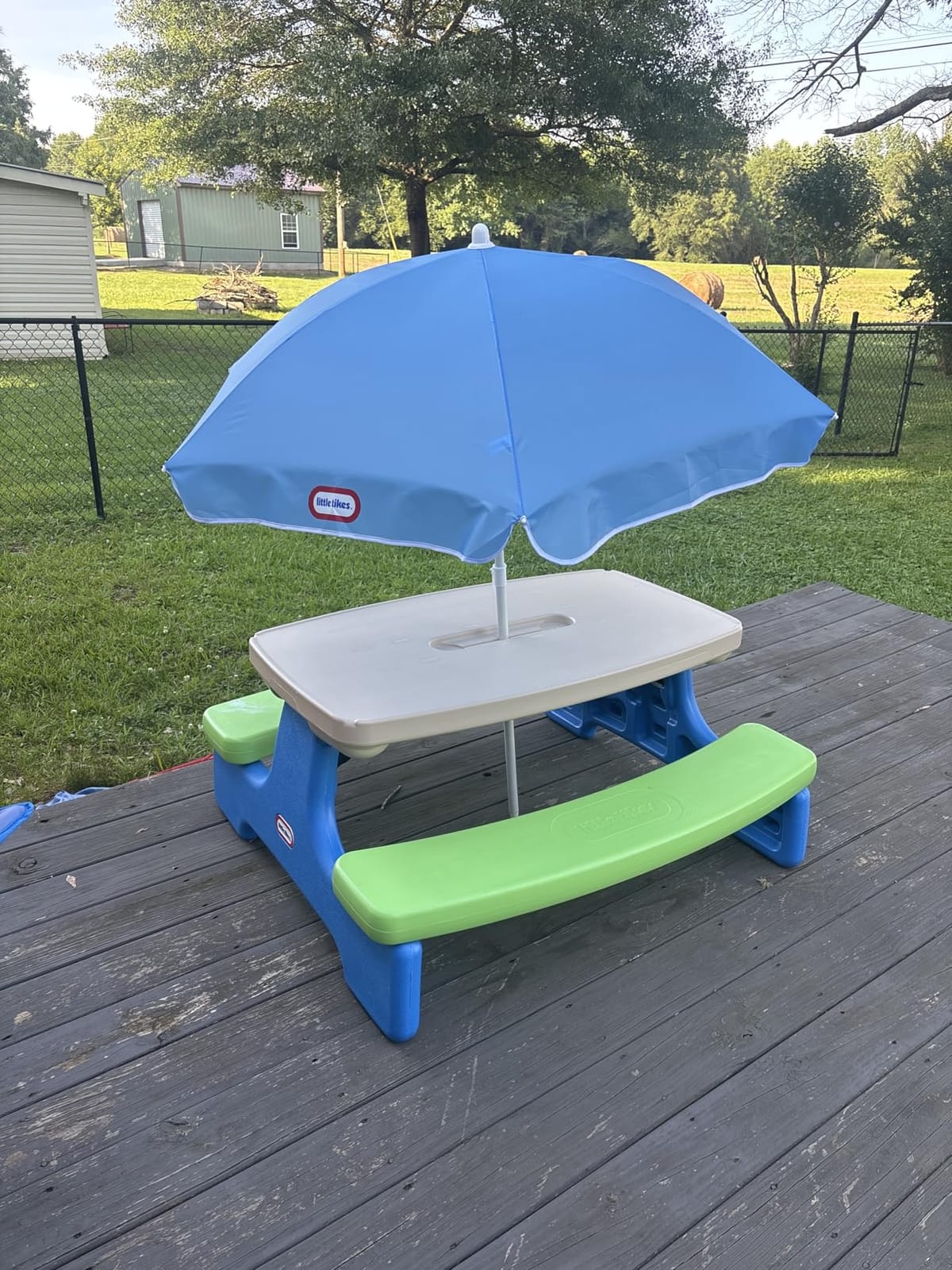 Little Tikes Easy Store Picnic Table with Umbrella, Multi Color customer photo 2