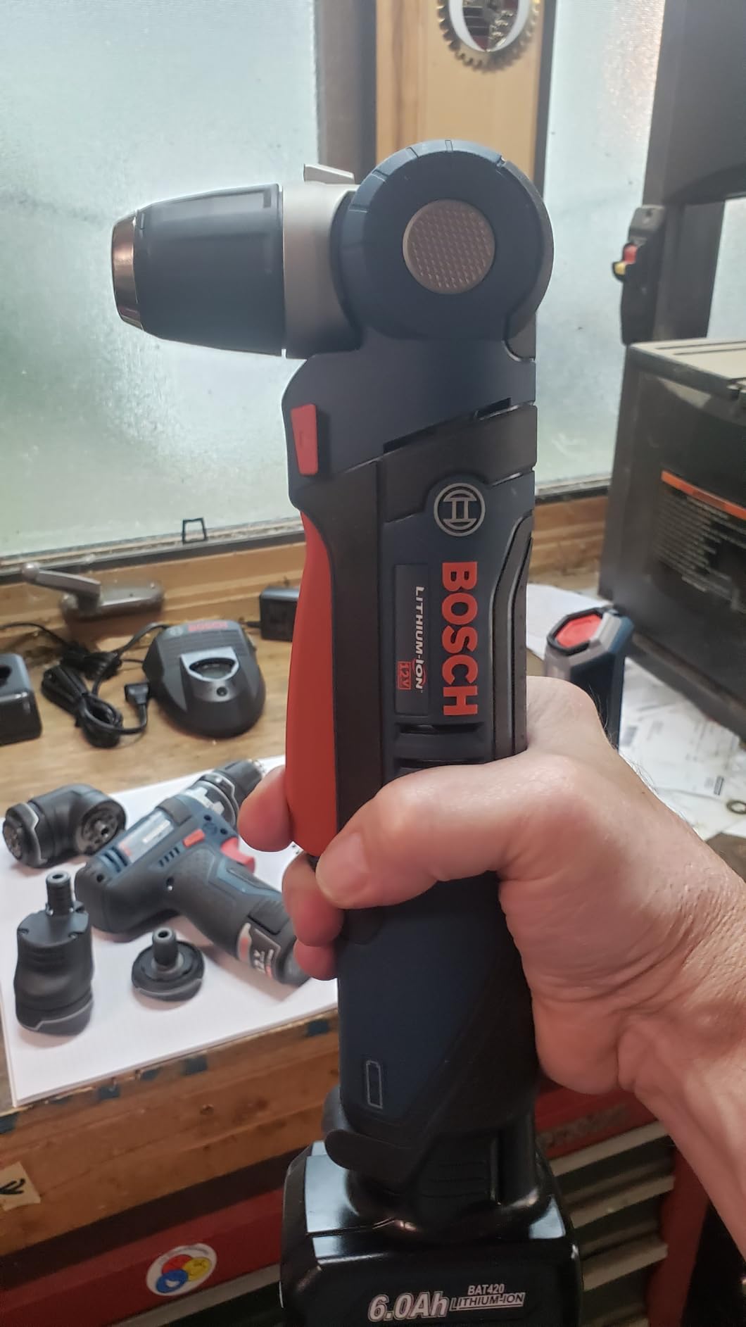 BOSCH PS11-102 12V Max 3/8 In. Right Angle Drill/Driver Kit with 2.0Ah Lithium Ion Battery customer photo 2