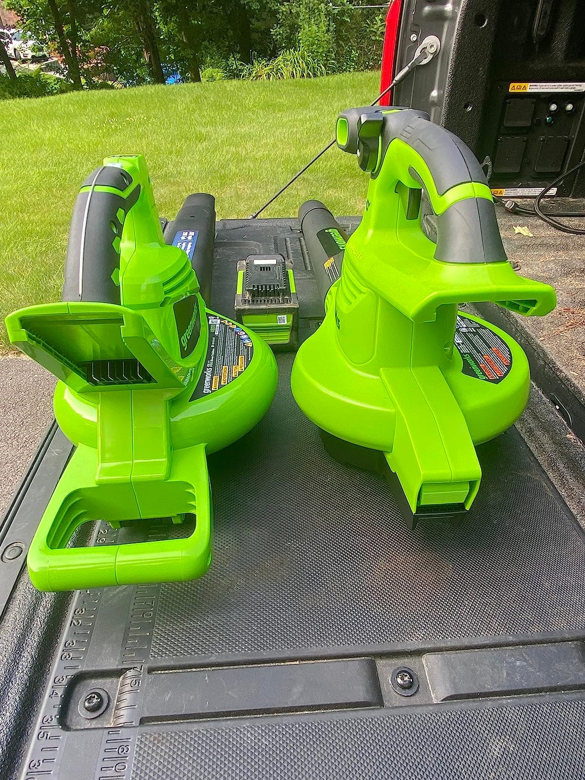 Greenworks 40V Leaf Blower / Vacuum, 340 CFM, 4.0 Ah Battery and Charger customer photo 1