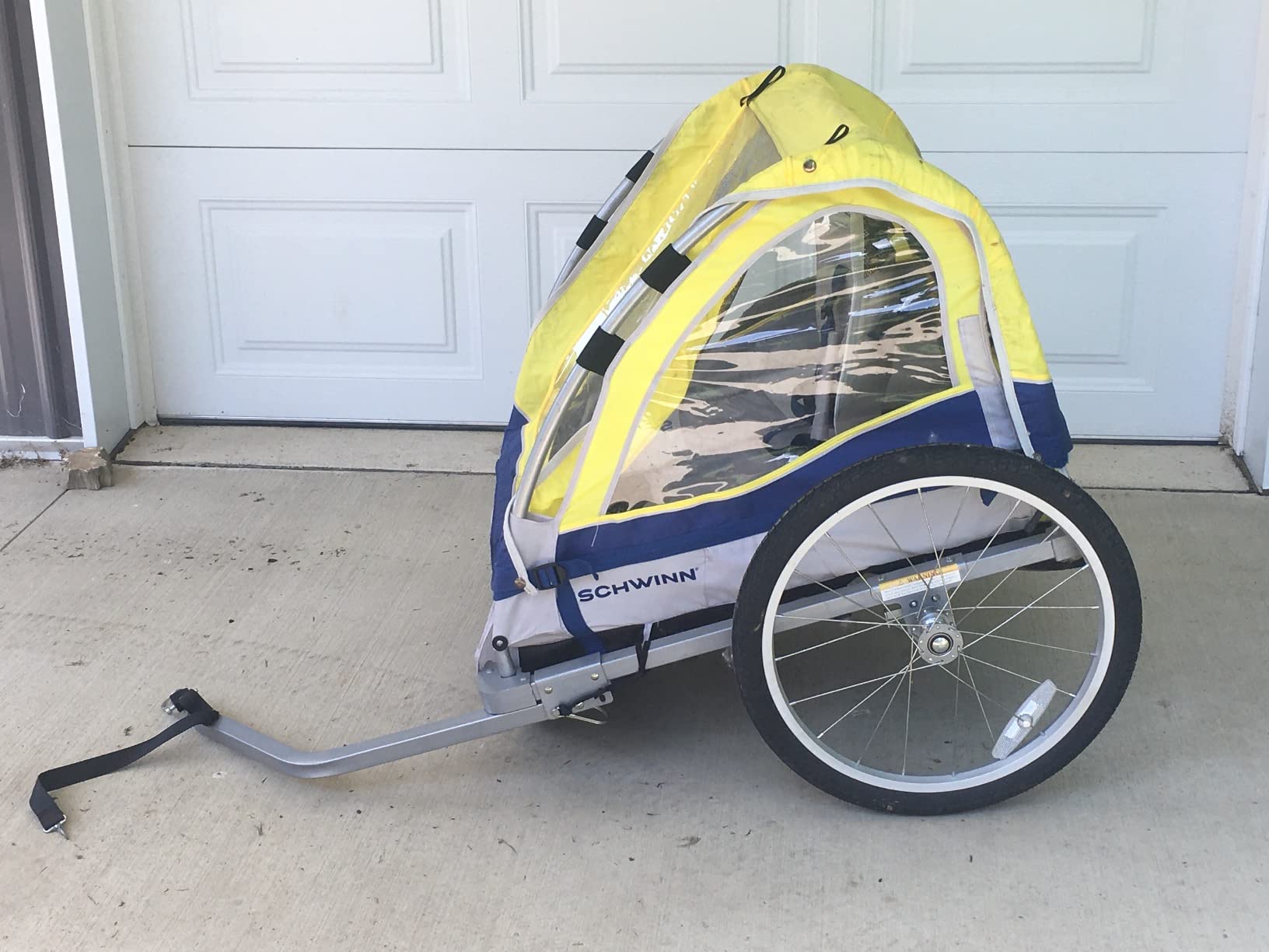 Schwinn Echo Child Bike Trailer, Max of 2 Children with Total Weight of 80 lbs., Canopy, 20-Inch Air-Filled Tires, Yellow/Grey customer photo 2