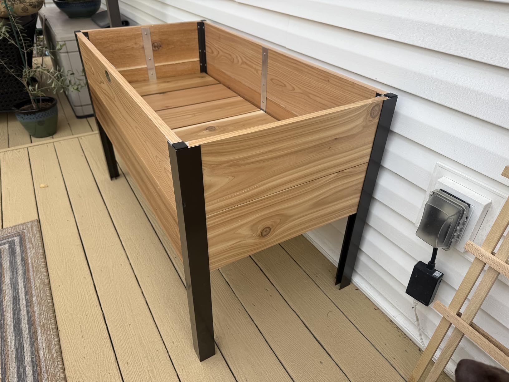 Gardener's Supply Company Elevated Cedar Raised Garden Bed 2' x 4' Planter customer photo 1